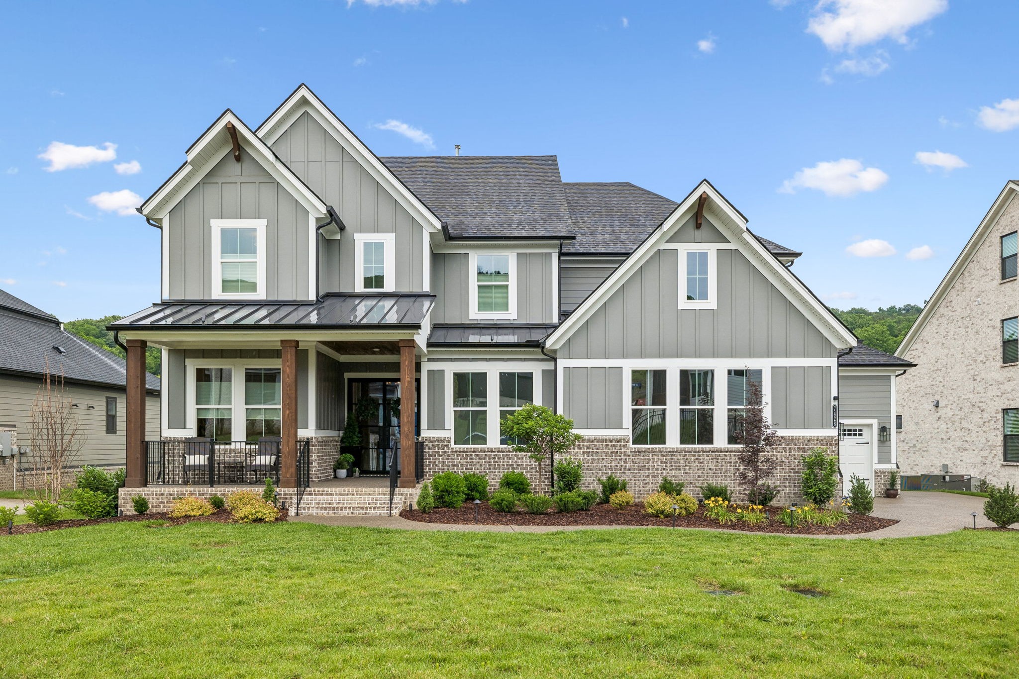7428 Leelee Dr