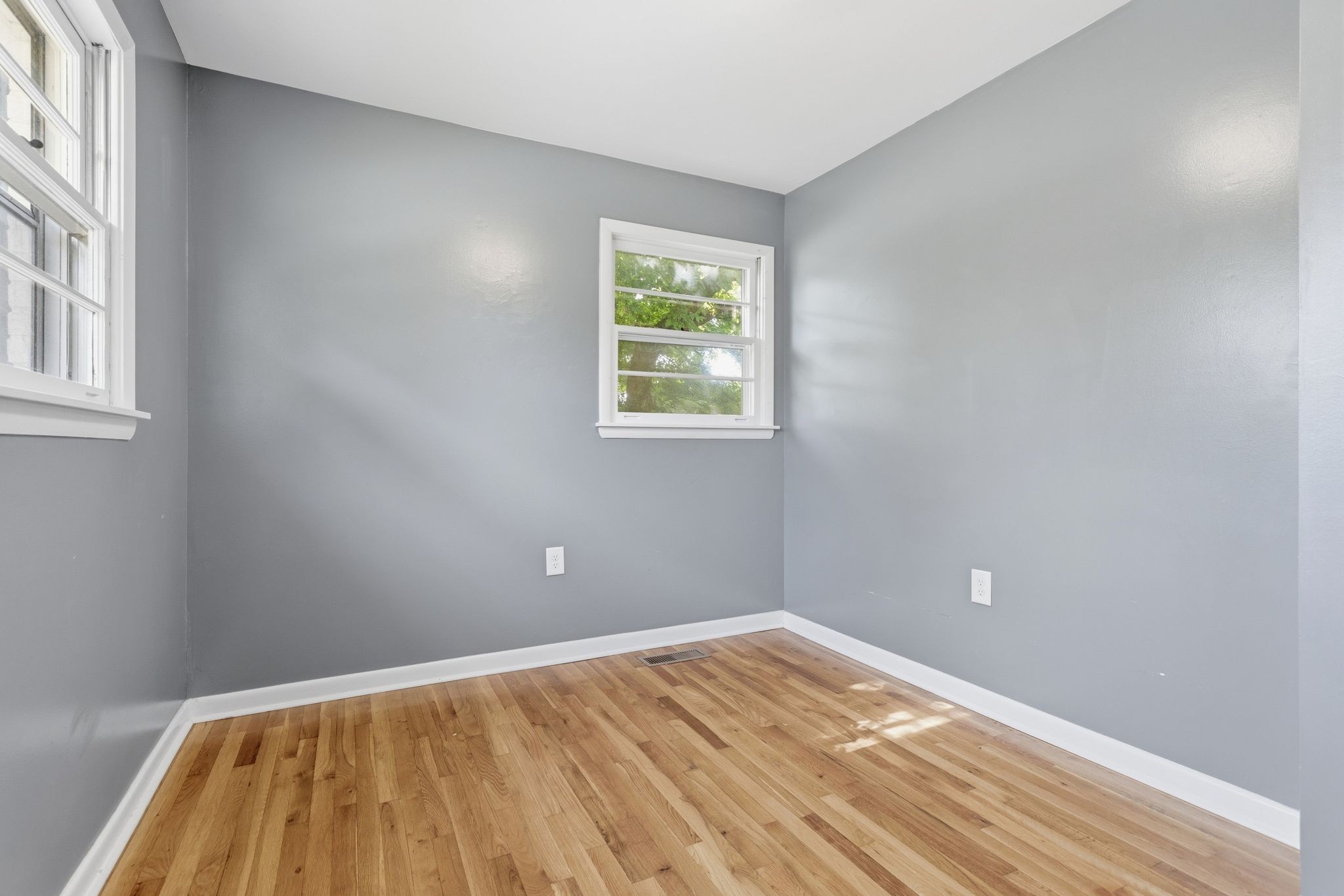 183 Gordon St Property Photo 13