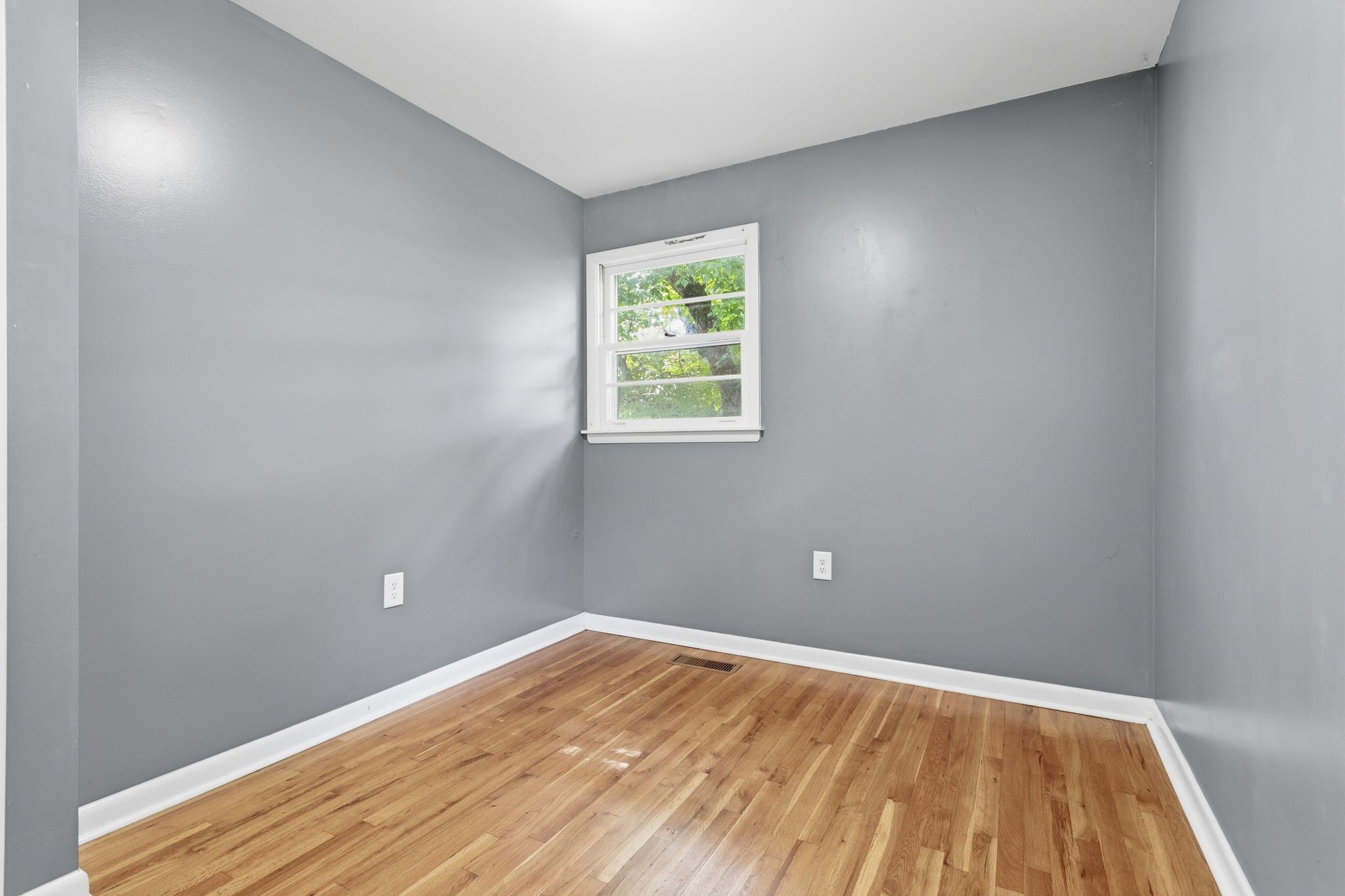 183 Gordon St Property Photo 16