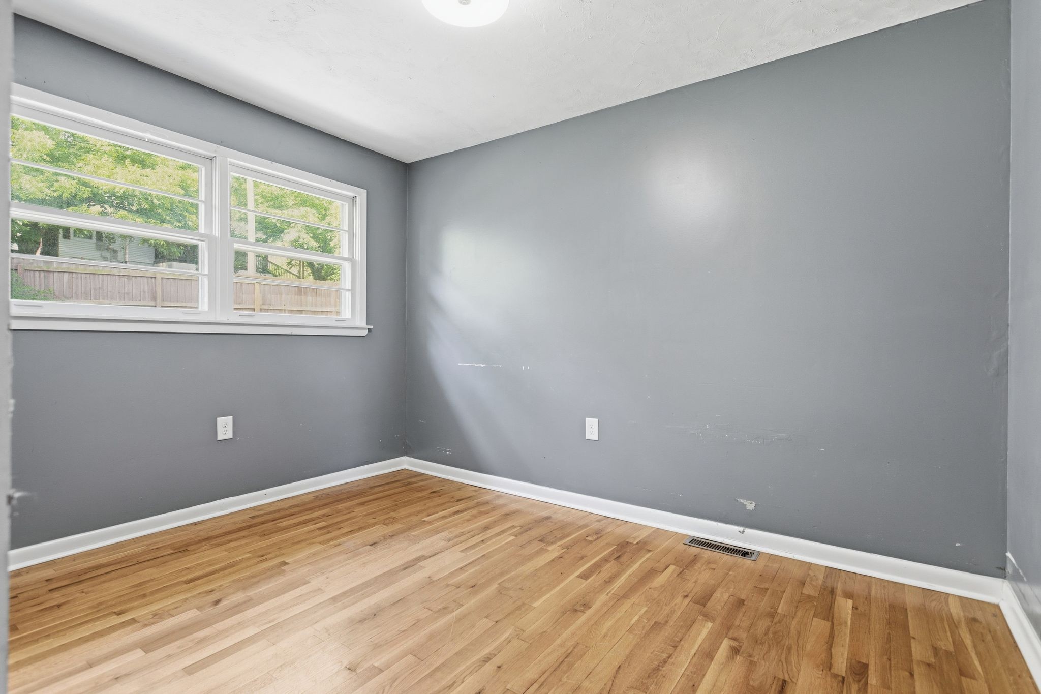 183 Gordon St Property Photo 18