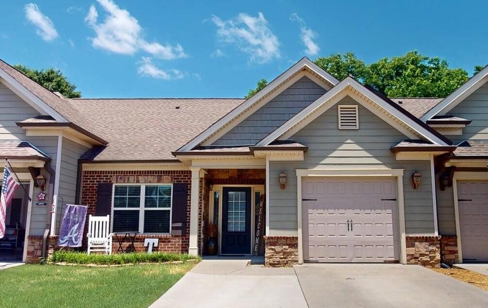 5438 Mandarin Circle Property Photo 1