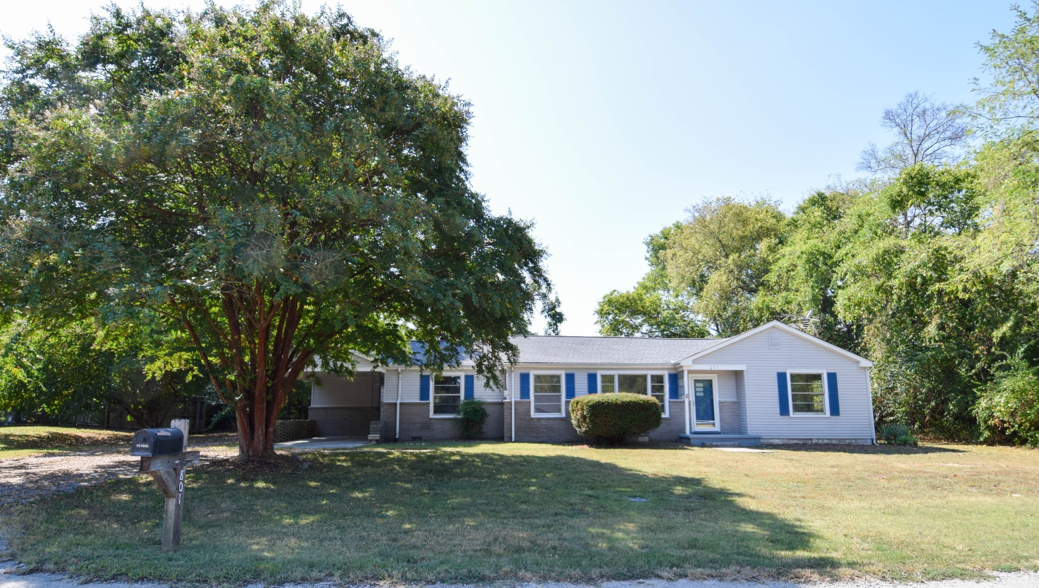 801 Hart St Property Photo 1