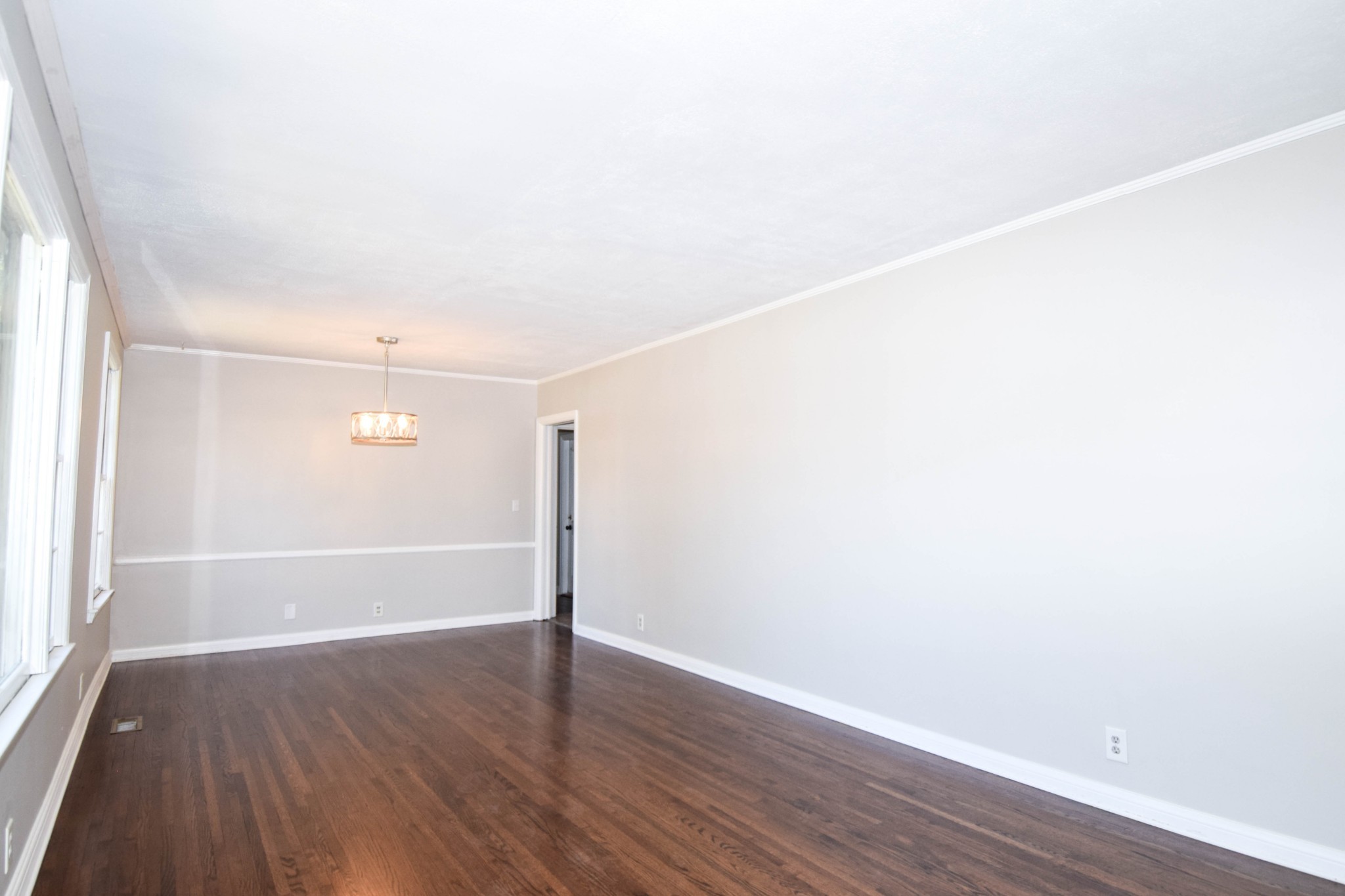 801 Hart St Property Photo 14