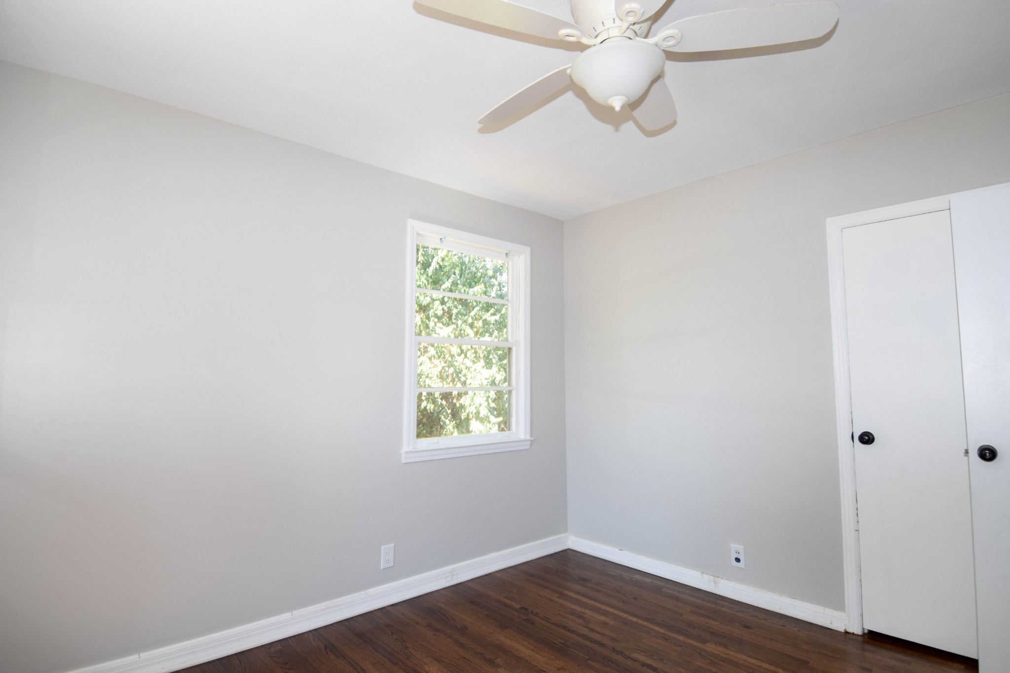 801 Hart St Property Photo 32