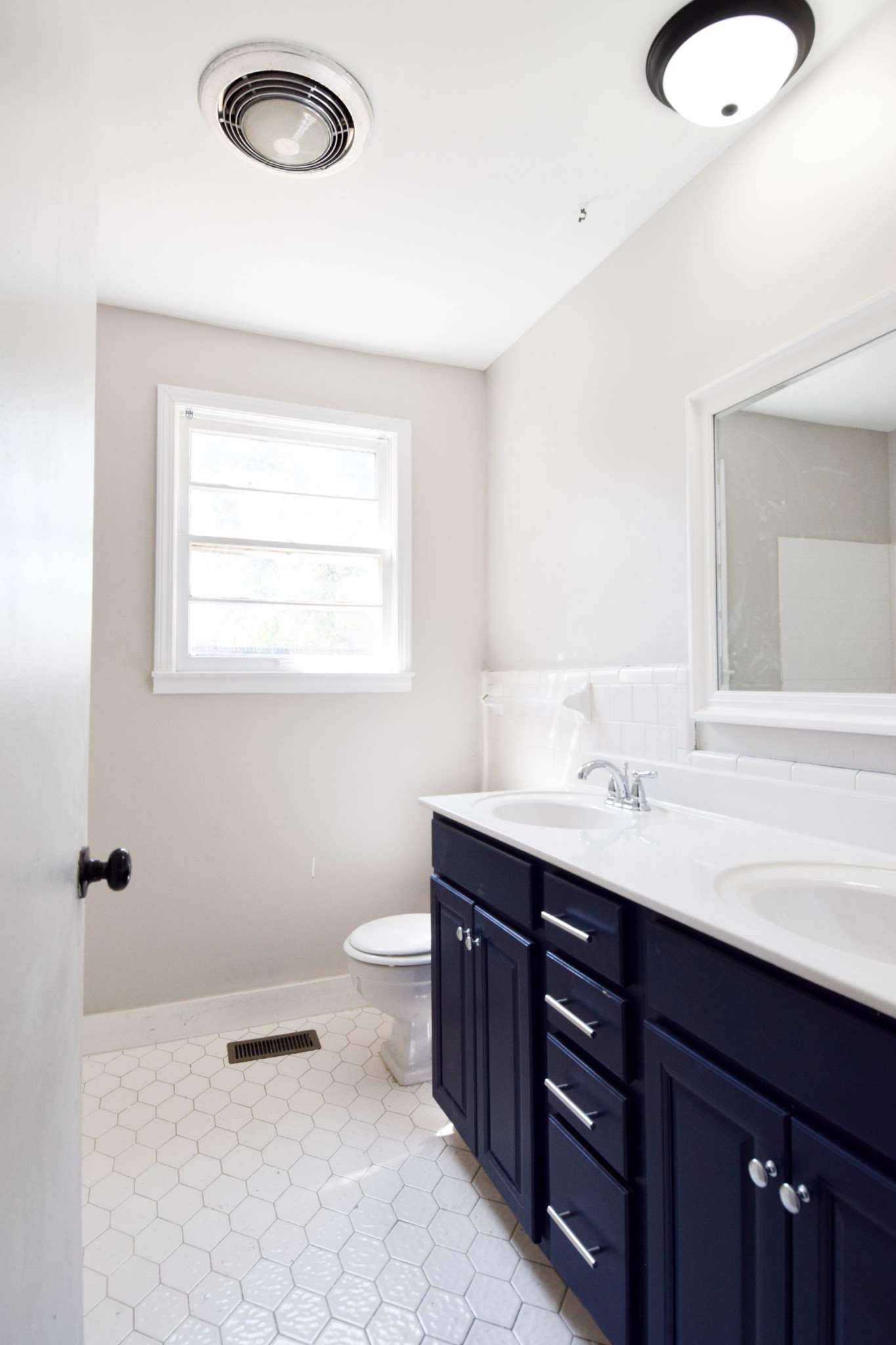 801 Hart St Property Photo 33