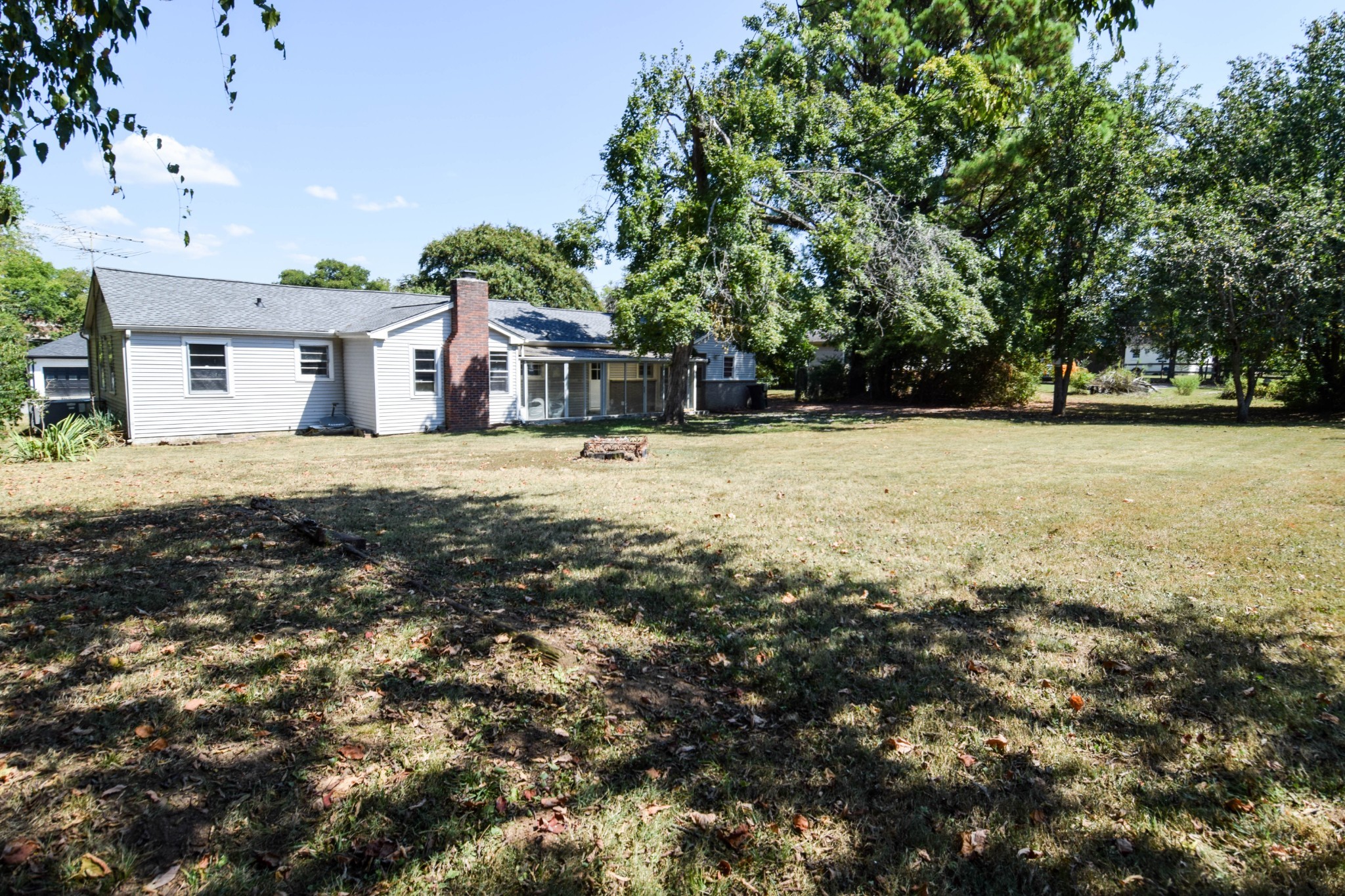 801 Hart St Property Photo 44