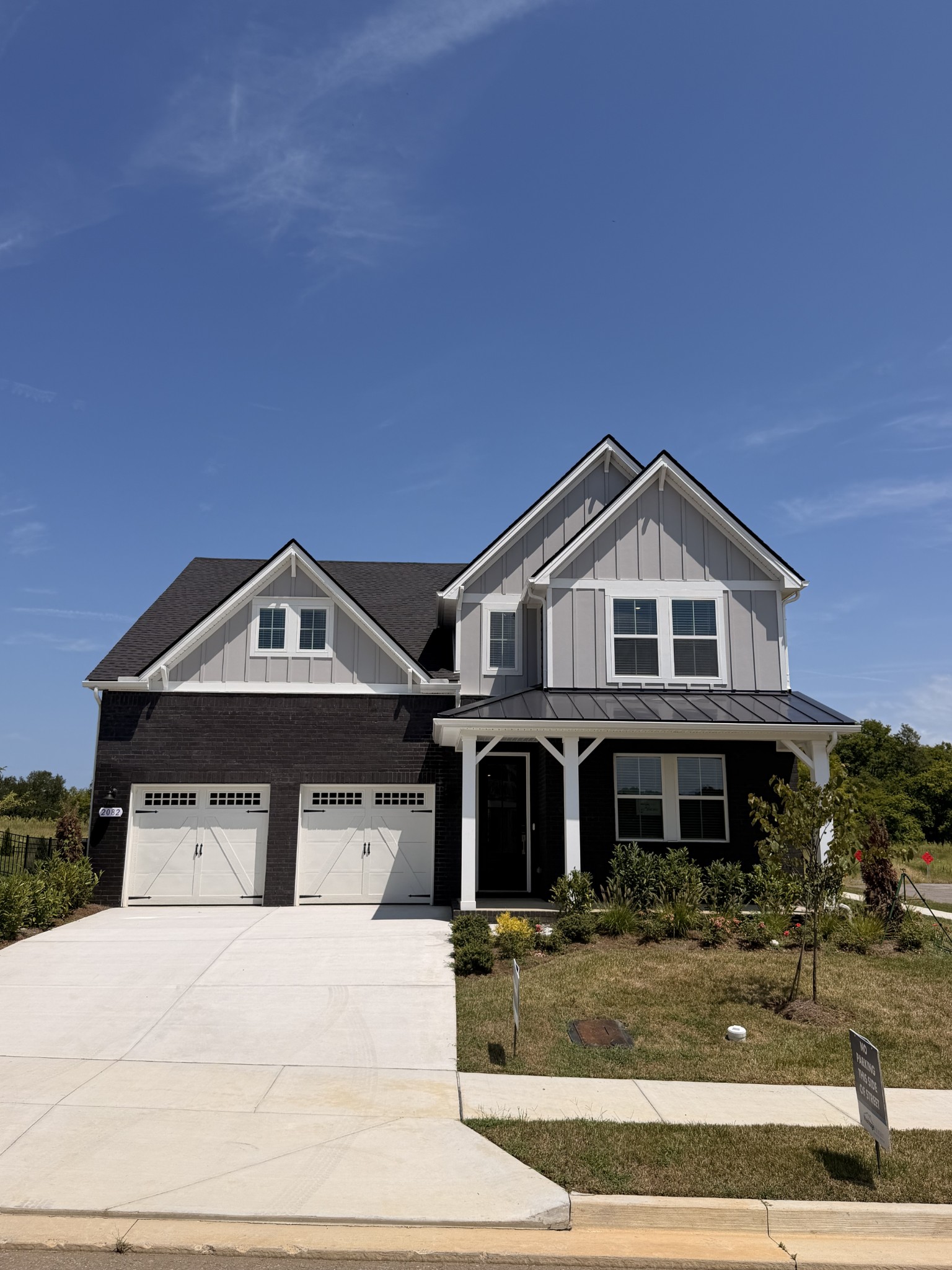 2082 Riley Park Dr Property Photo 1