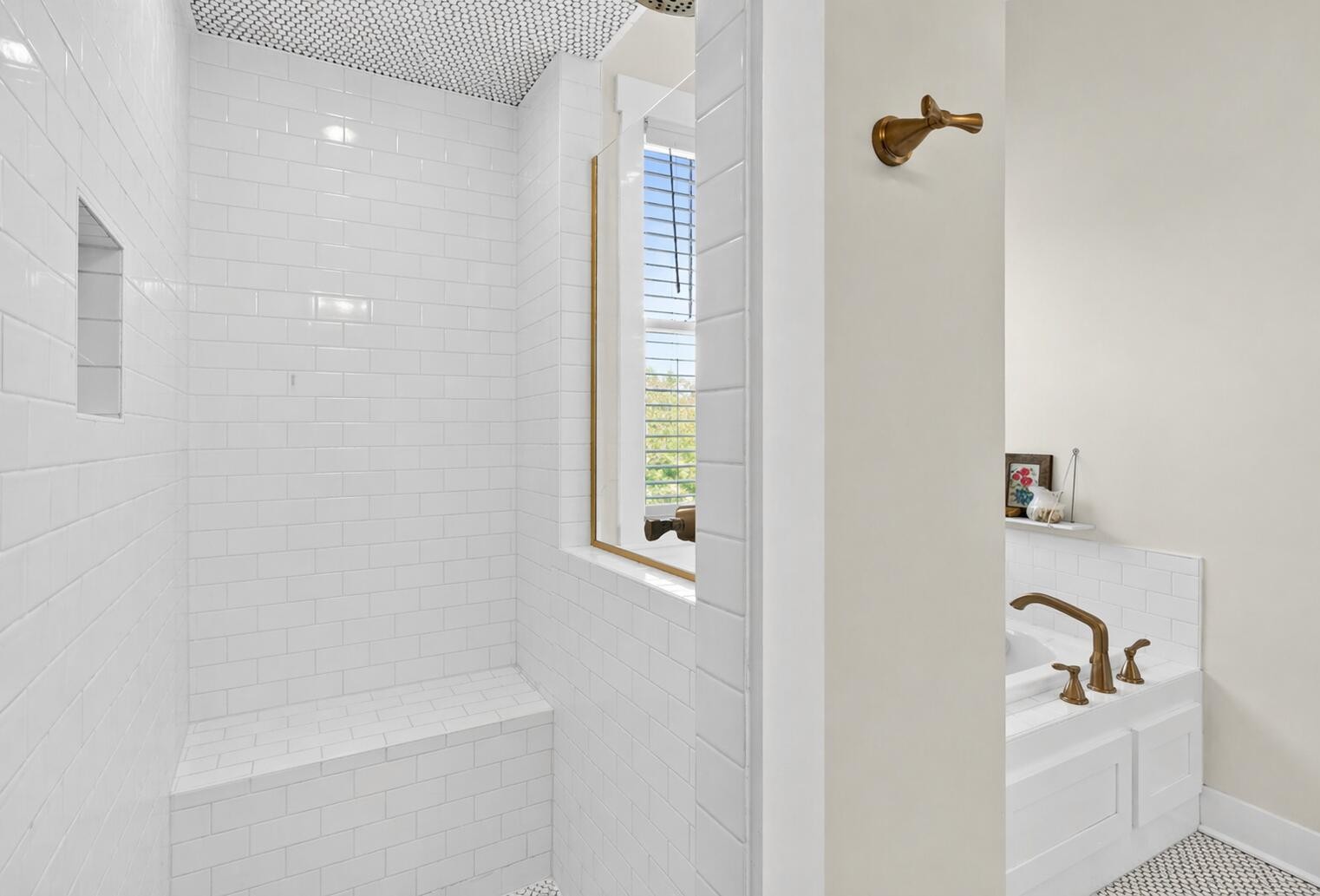 200 Waters Drive Property Photo 39