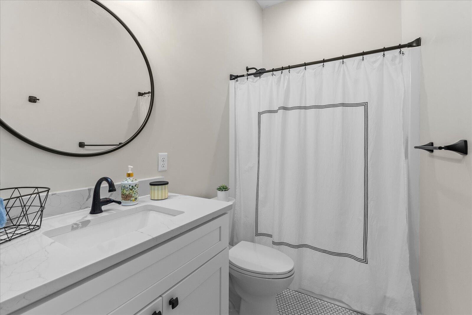 200 Waters Drive Property Photo 41