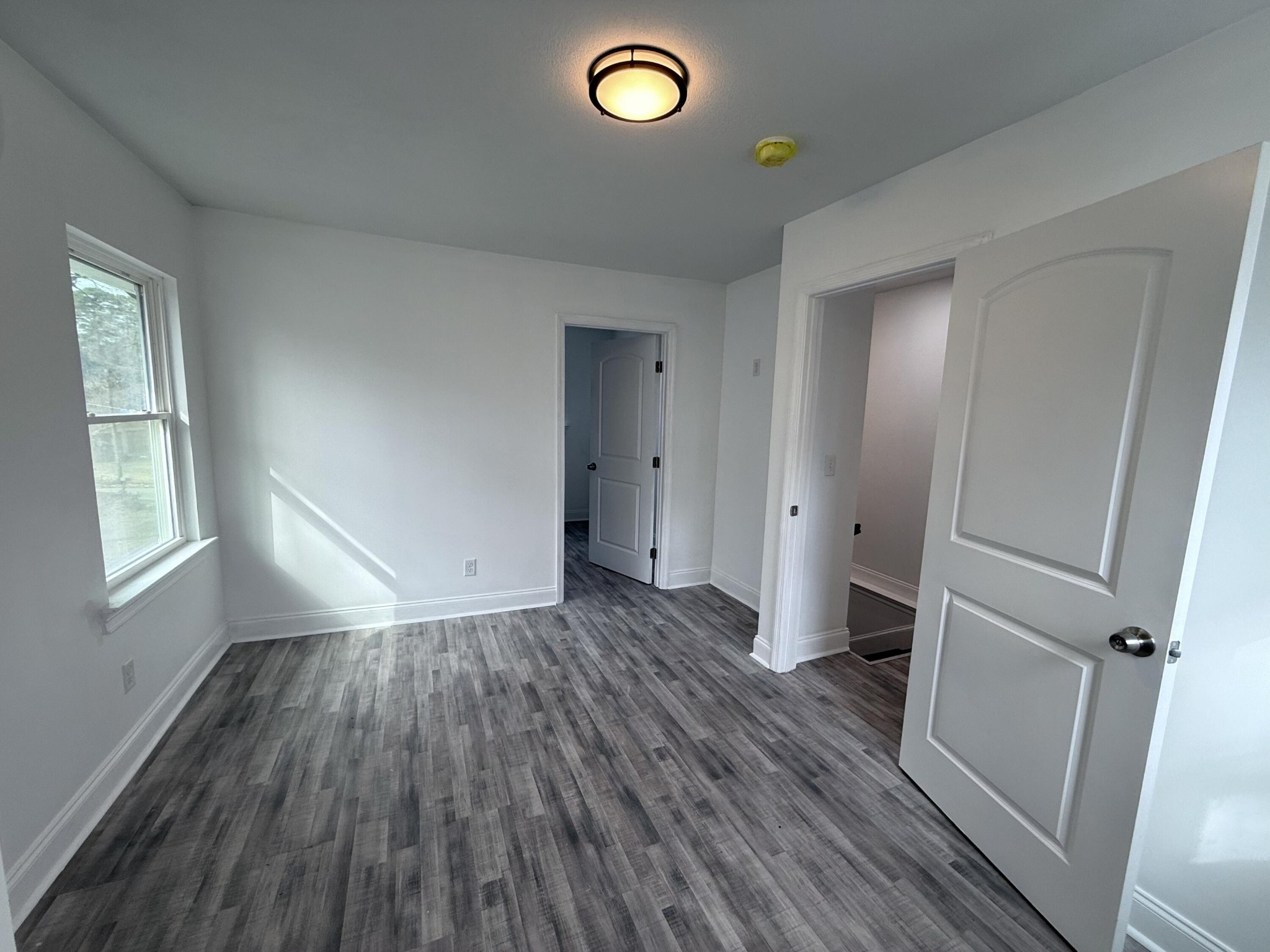 726 East Avenue Property Photo 10