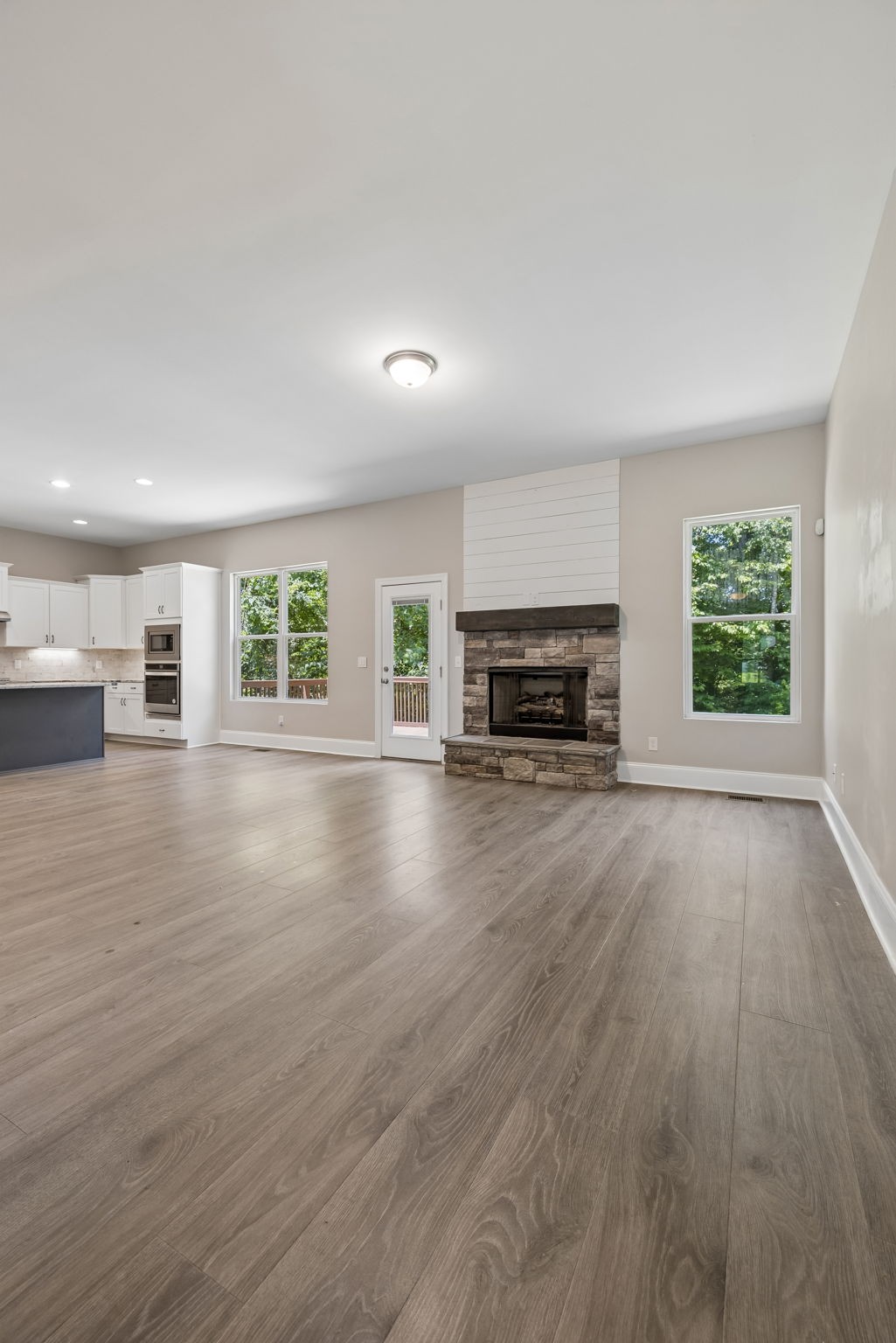 4530 General Forest Cir Property Photo 16