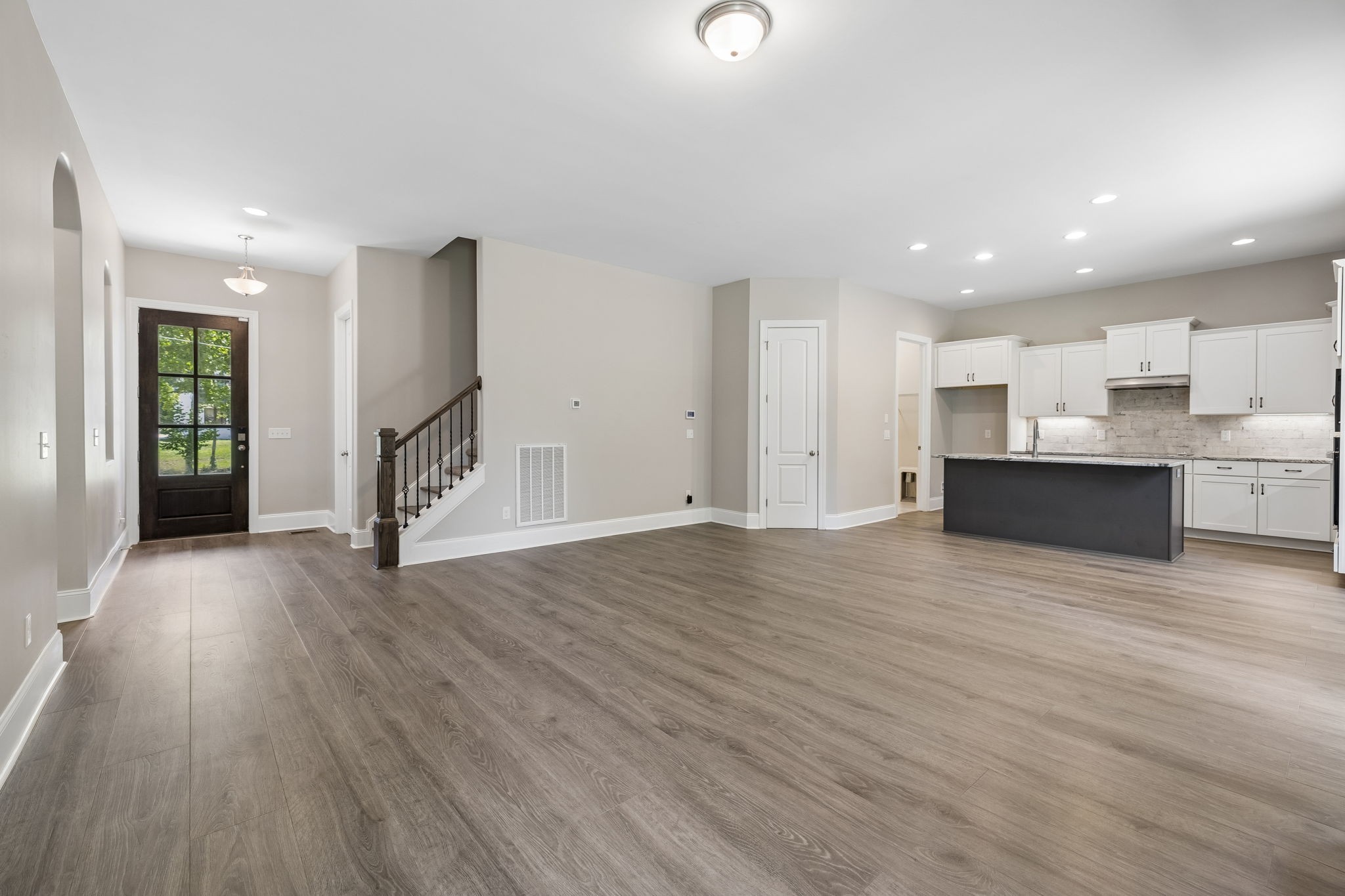 4530 General Forest Cir Property Photo 17