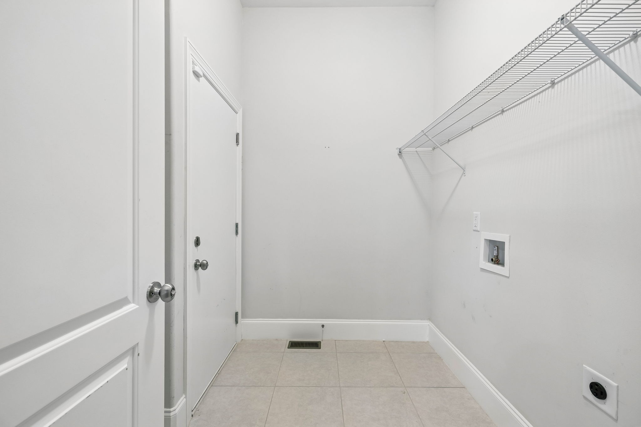 4530 General Forest Cir Property Photo 45