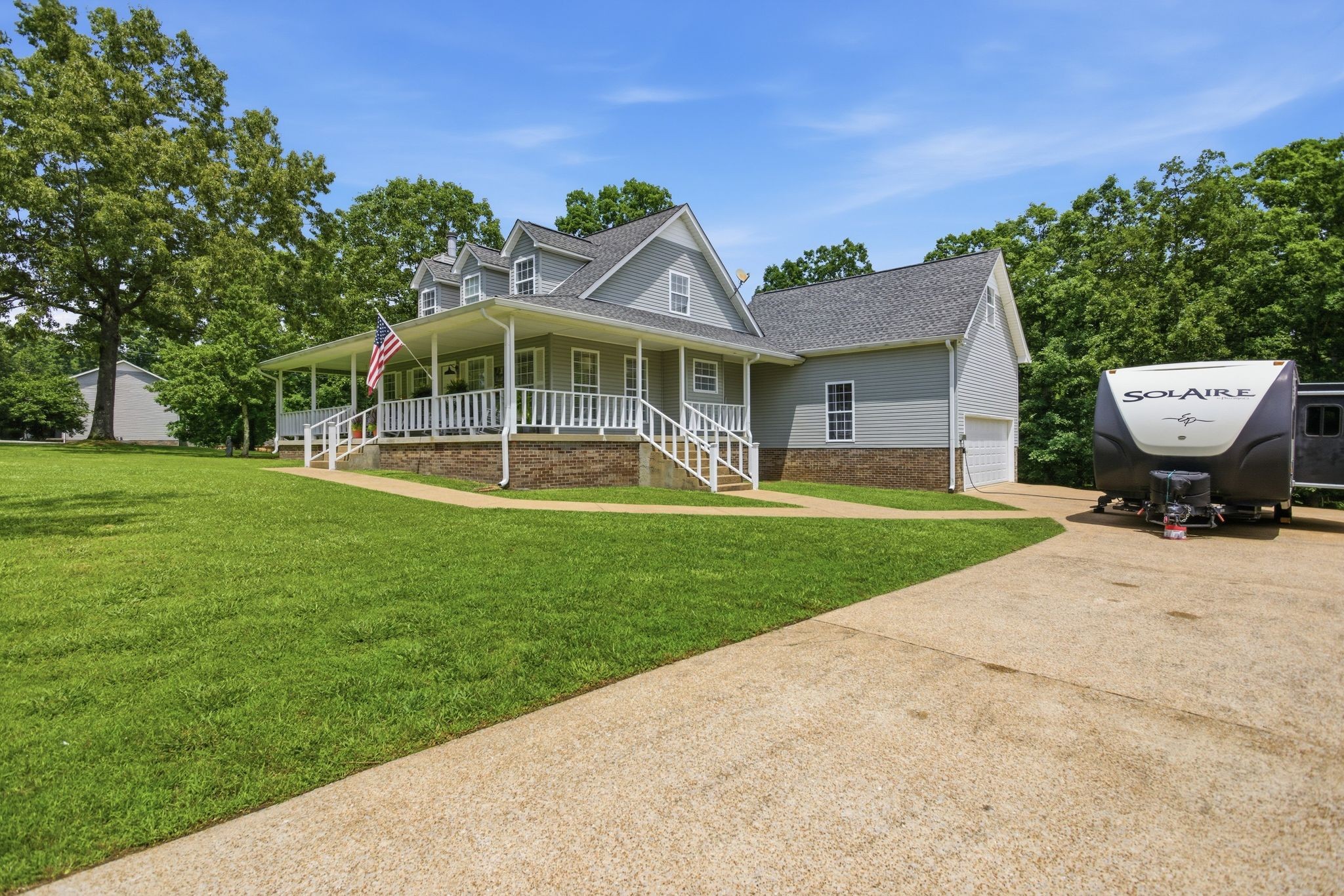 131 Pin Oaks Ln Property Photo 11
