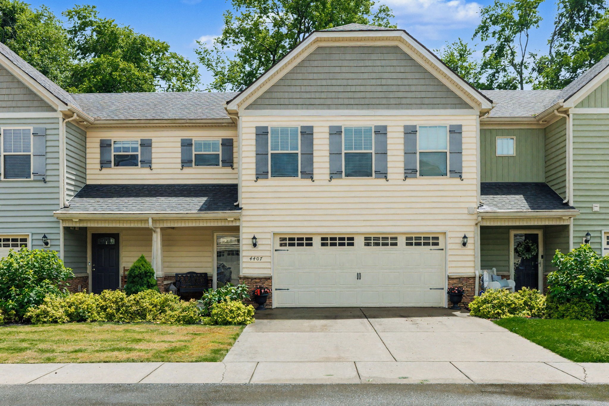 4407 Sunday Silence Way Property Photo 1