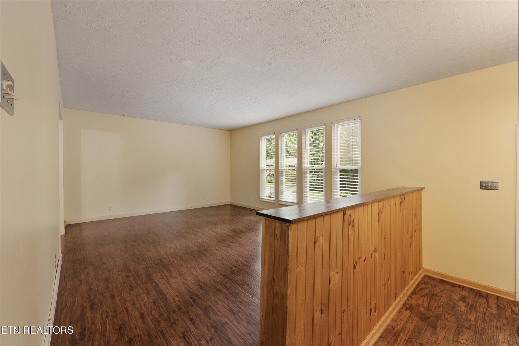 1117 Rain Tree Rd Property Photo 4