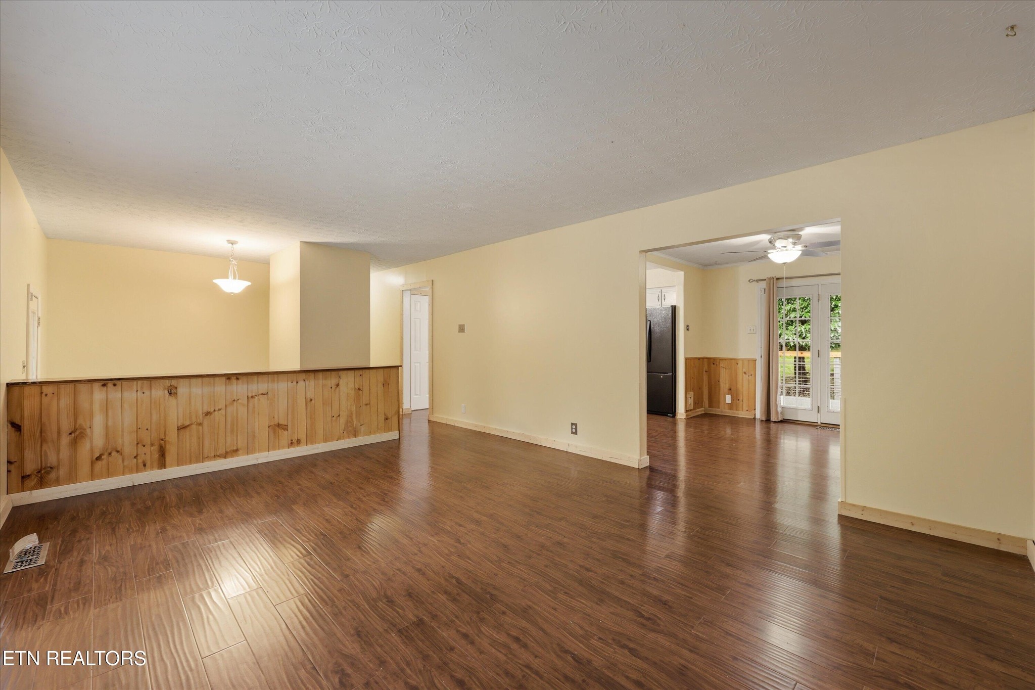 1117 Rain Tree Rd Property Photo 5