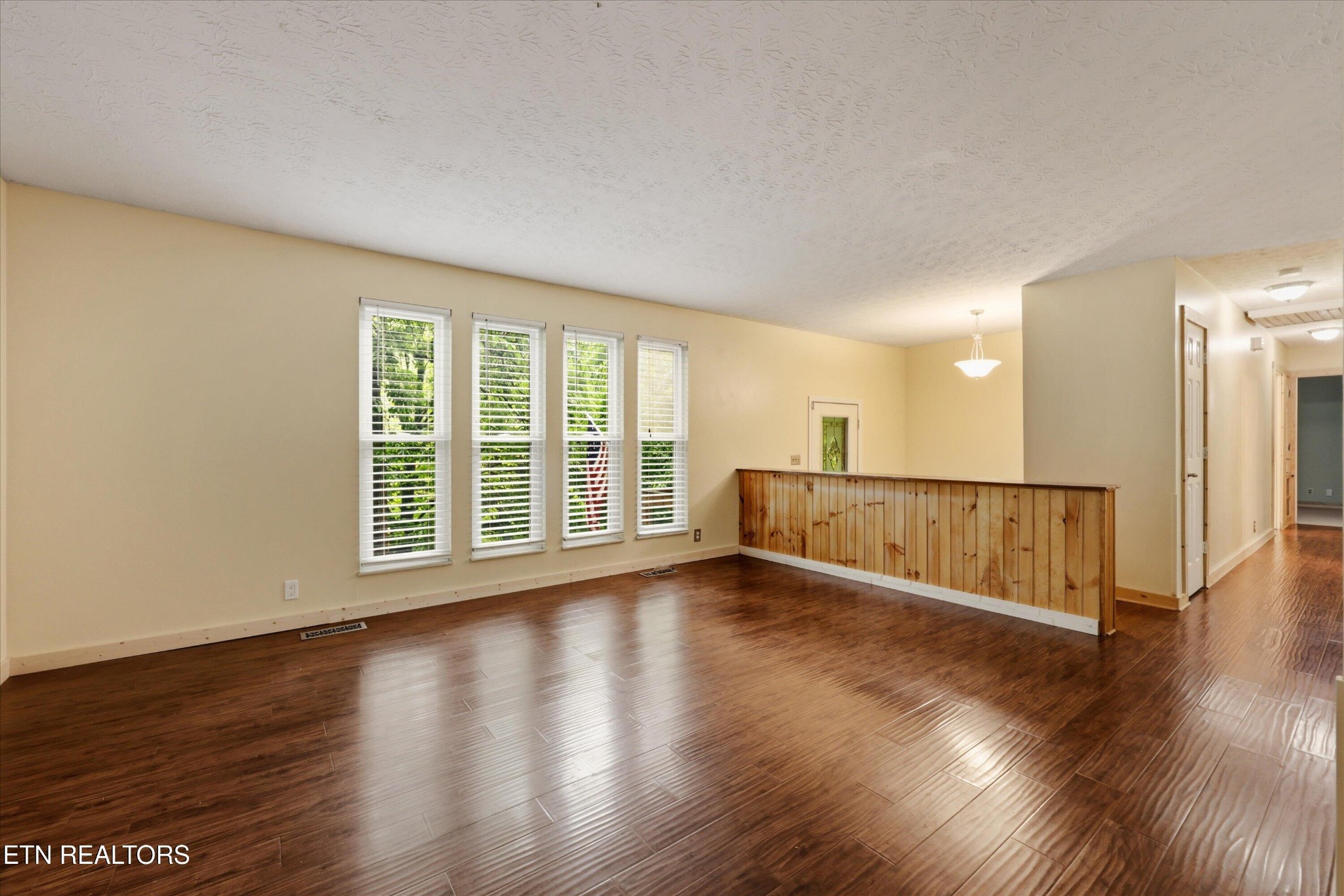 1117 Rain Tree Rd Property Photo 6