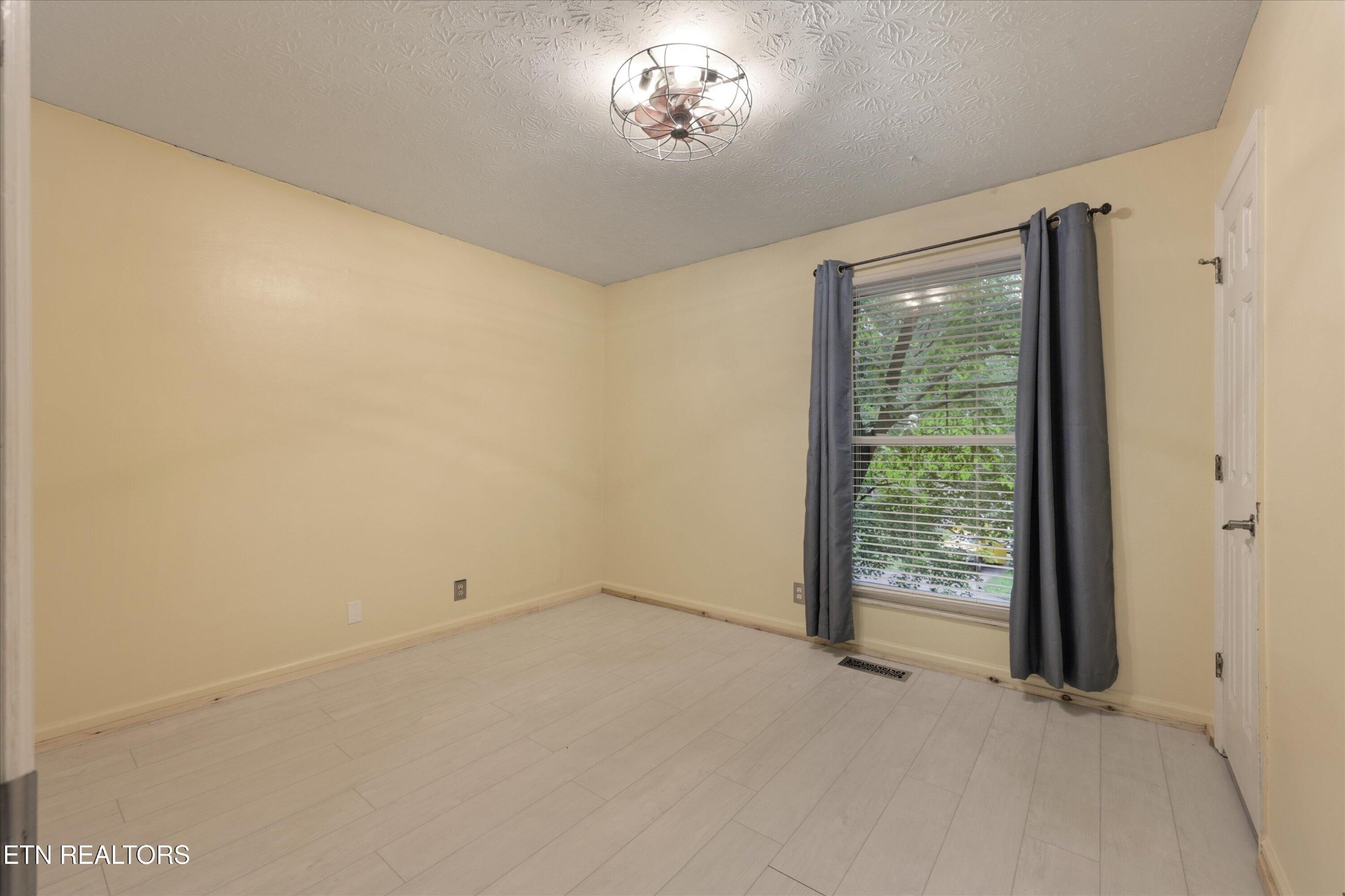 1117 Rain Tree Rd Property Photo 18