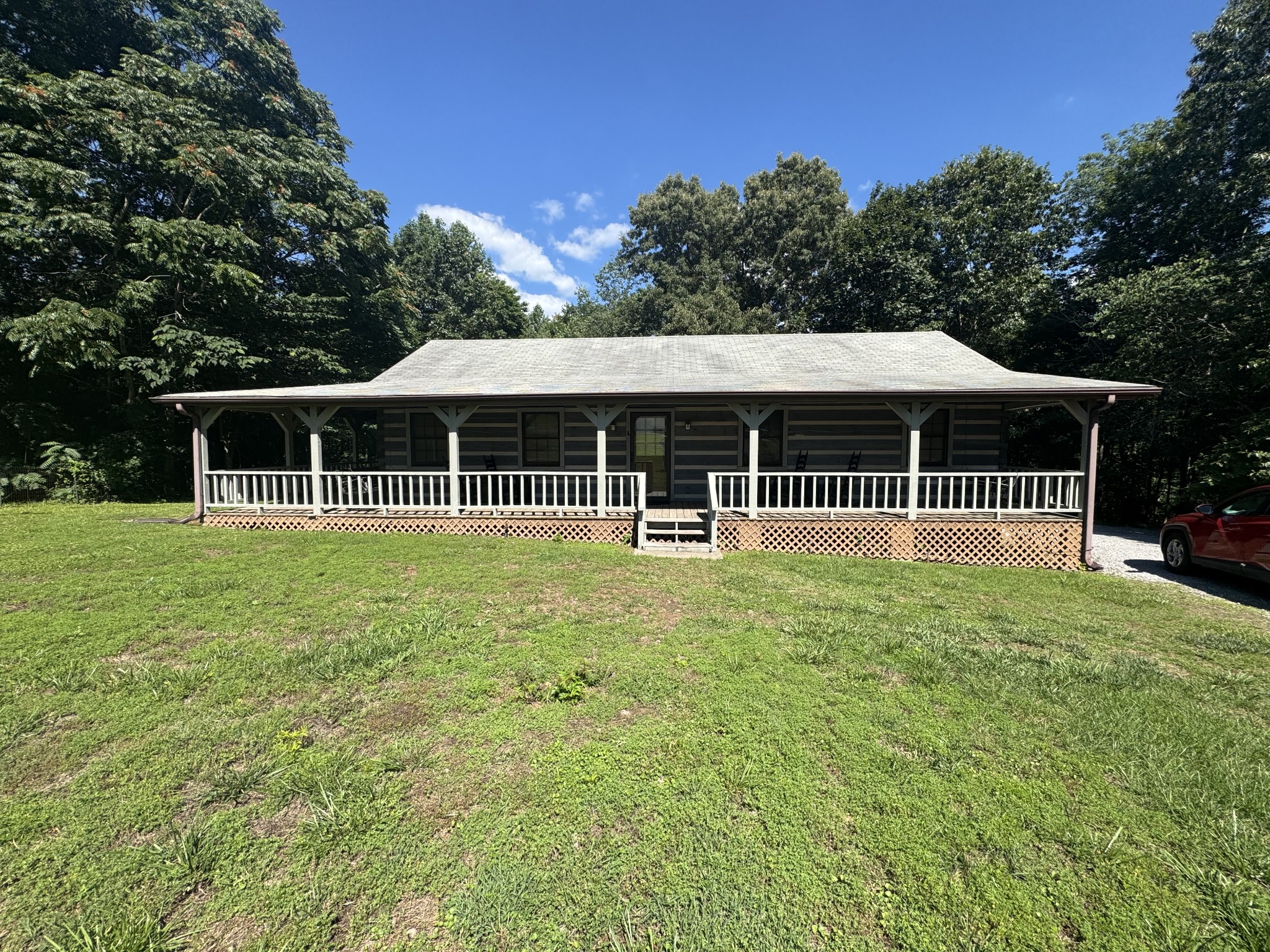 312 Grand View Dr Property Photo 1