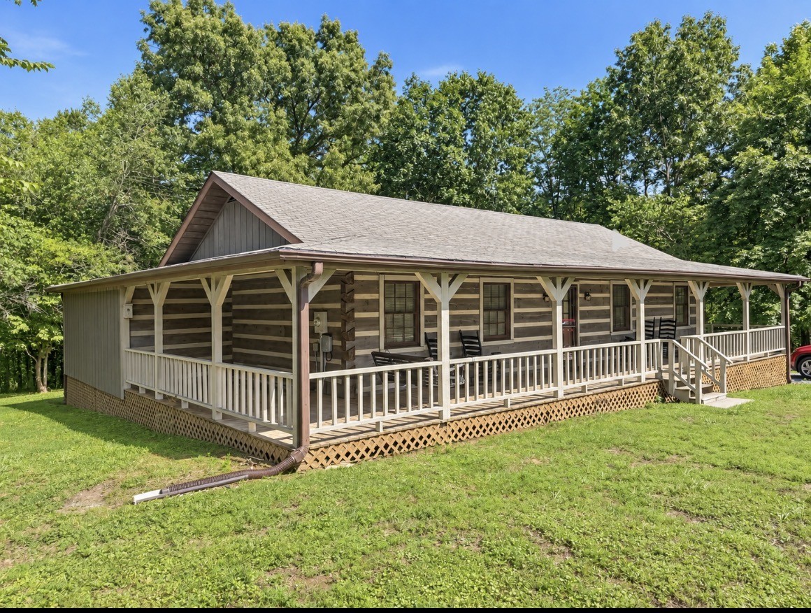 312 Grand View Dr Property Photo 1
