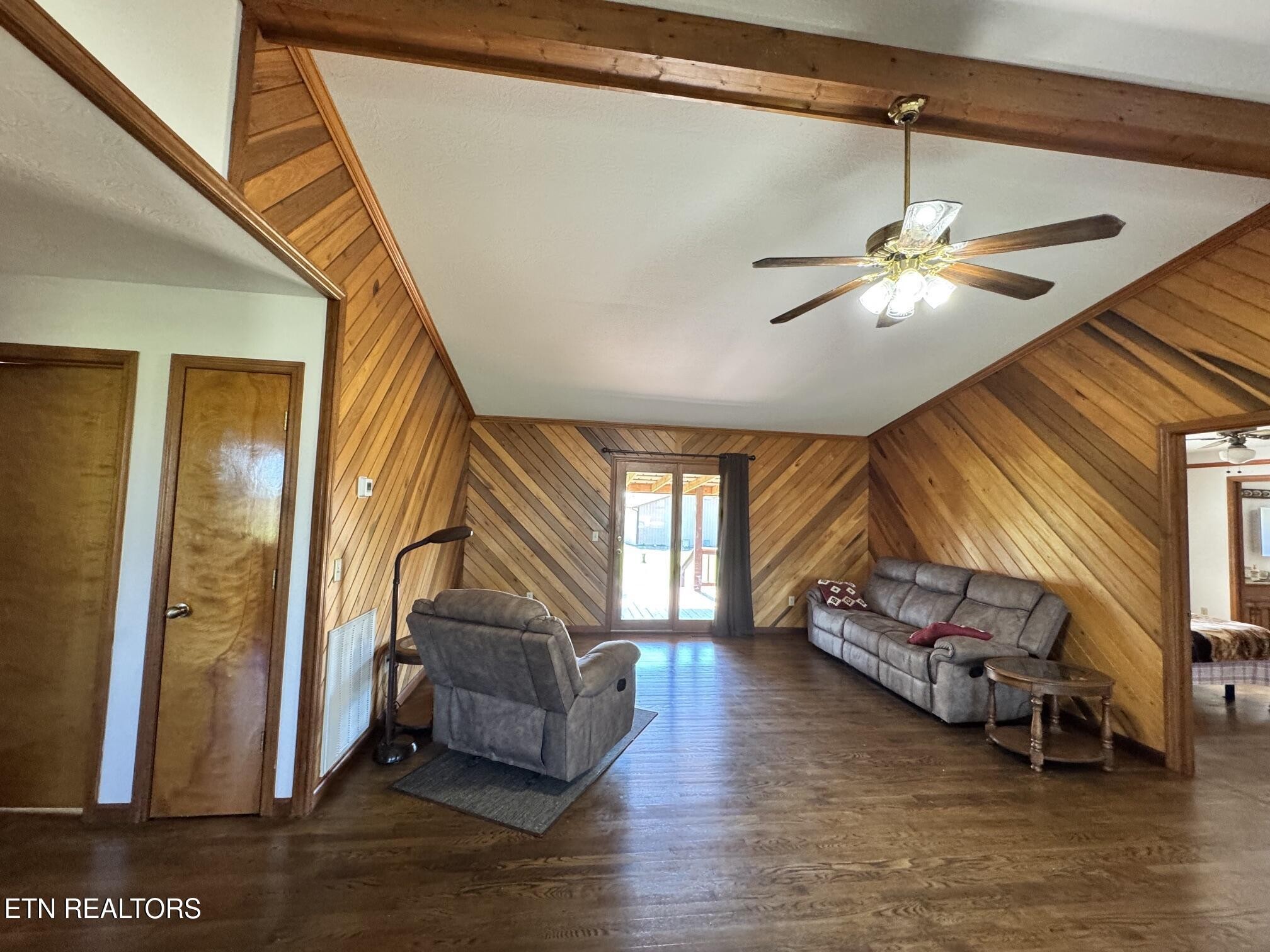 6986 S York Hwy Property Photo 17