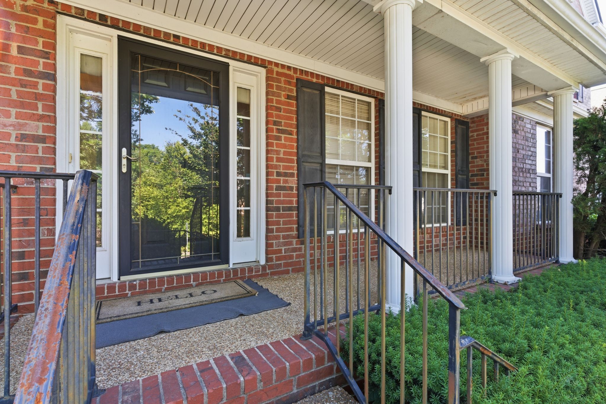 6561 Banbury Xing Property Photo 1