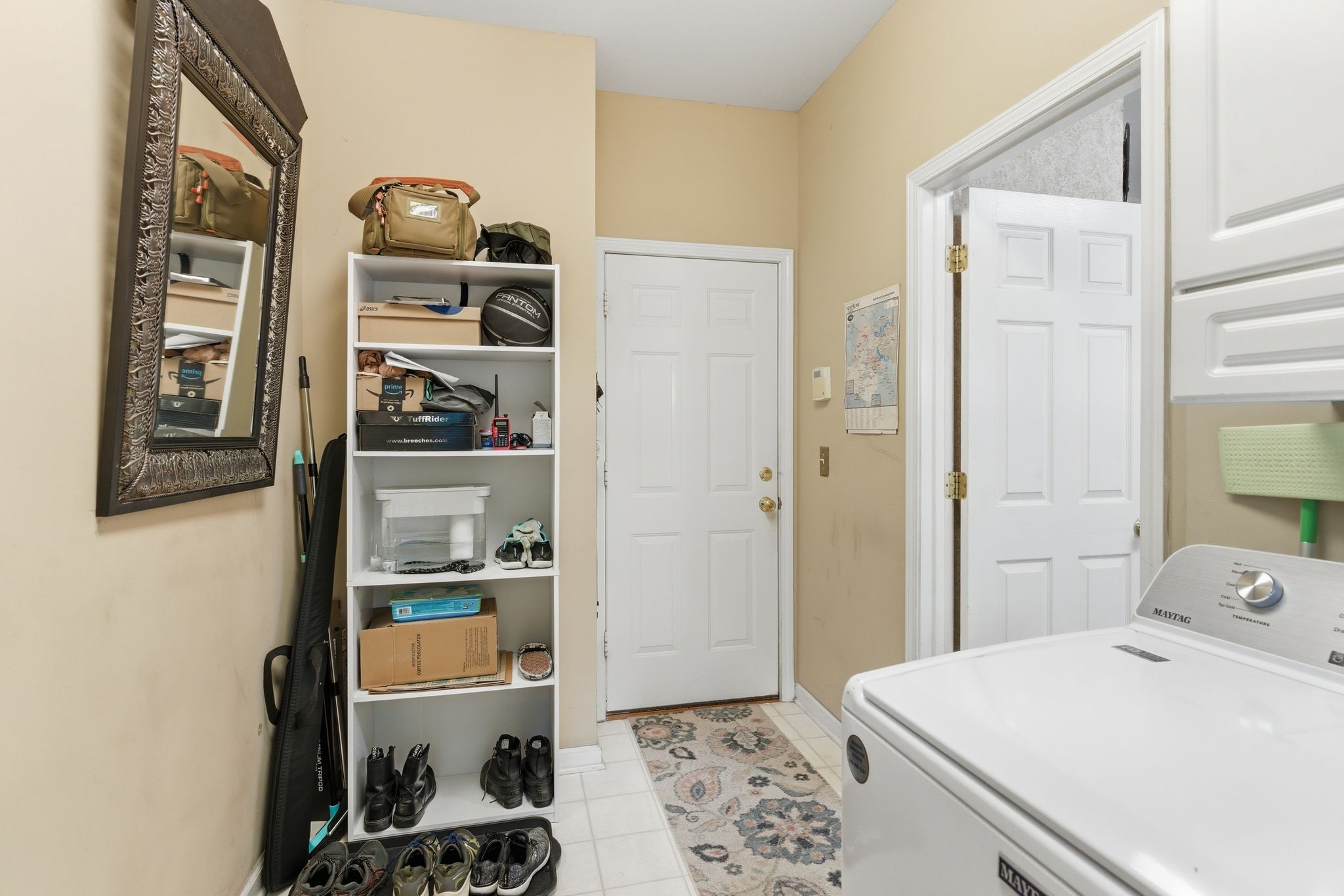 6561 Banbury Xing Property Photo 17