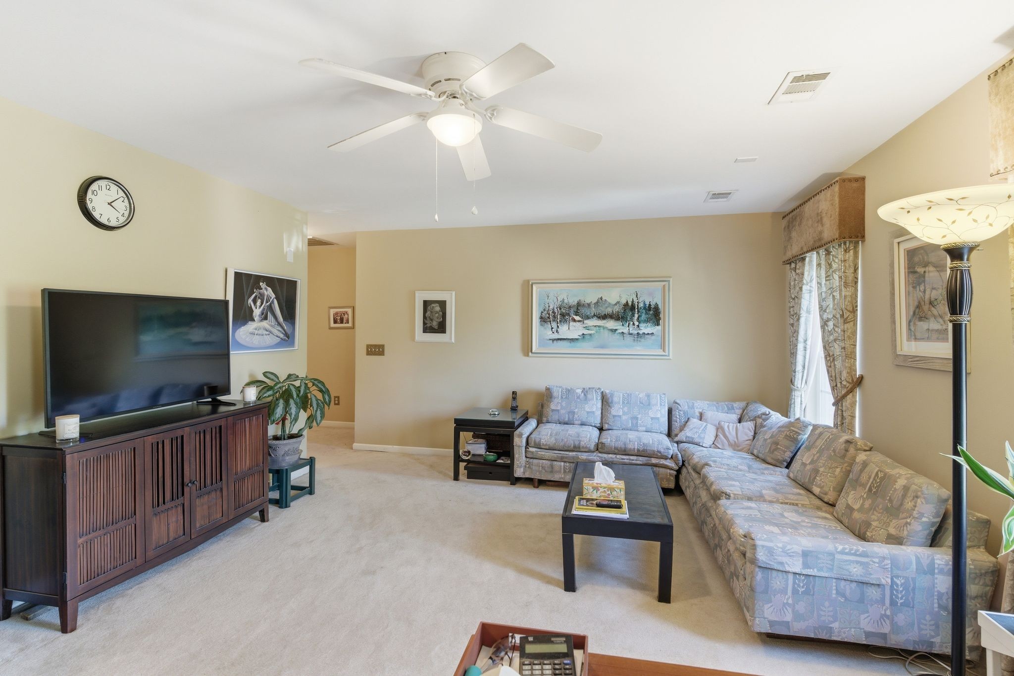 6561 Banbury Xing Property Photo 20