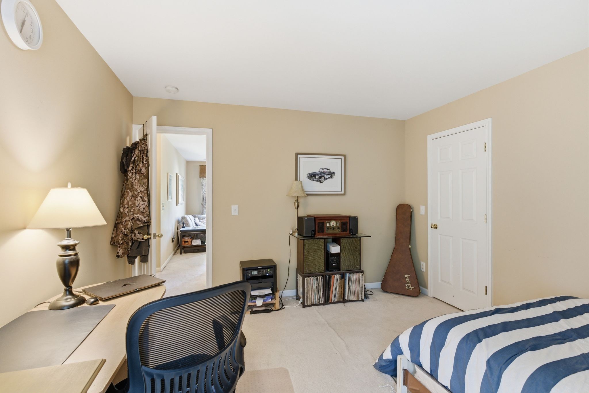 6561 Banbury Xing Property Photo 24