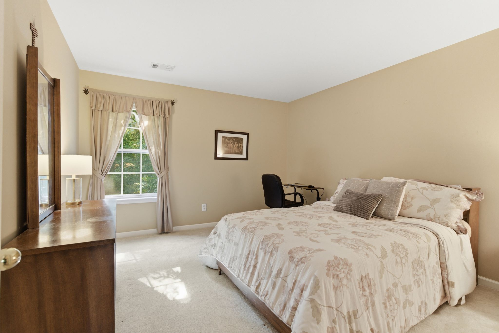 6561 Banbury Xing Property Photo 25