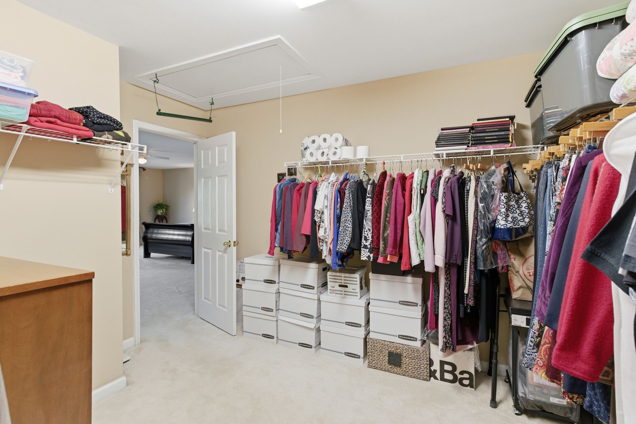 6561 Banbury Xing Property Photo 31
