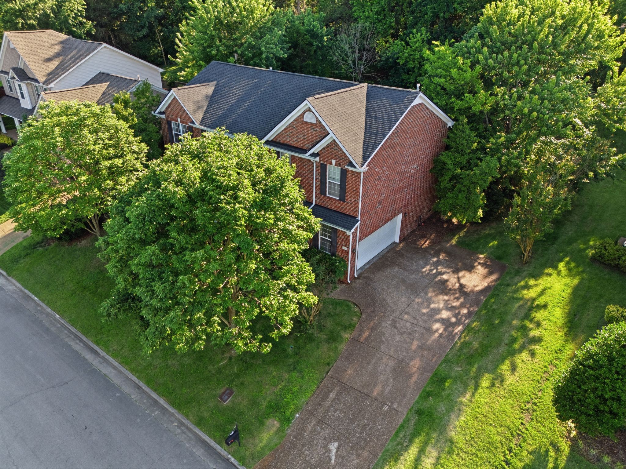 6561 Banbury Xing Property Photo 48