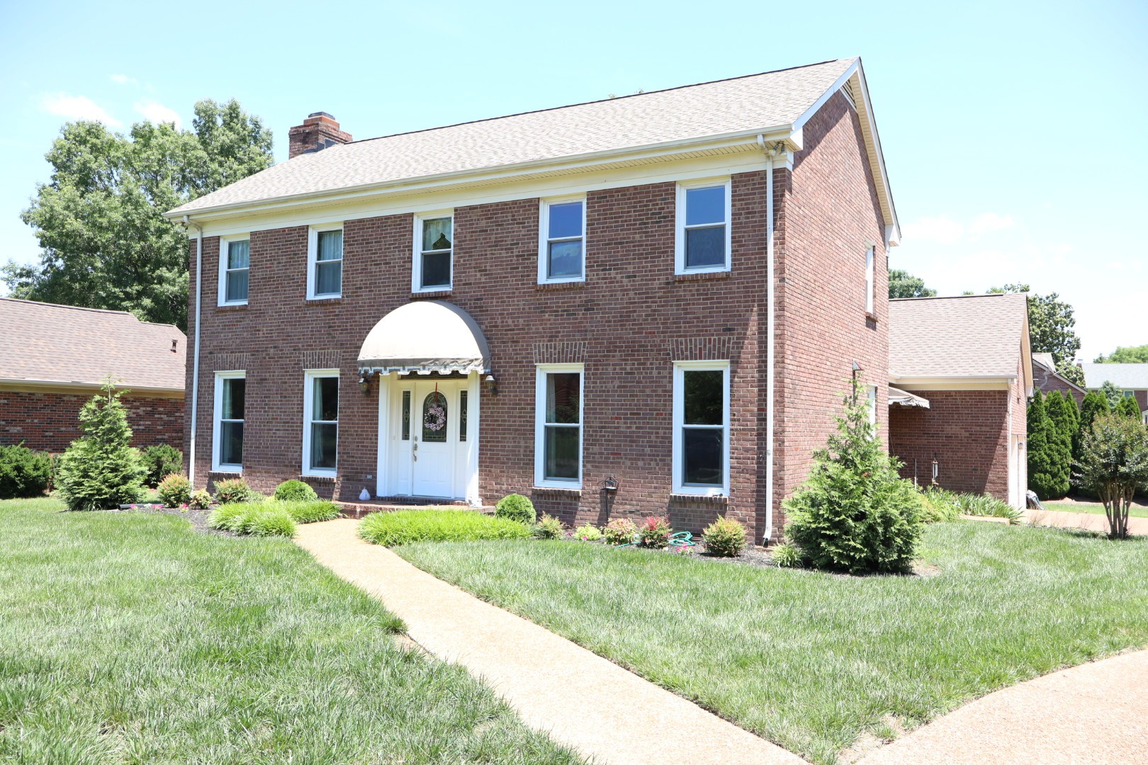 1505 Holmes Cir Property Photo 1
