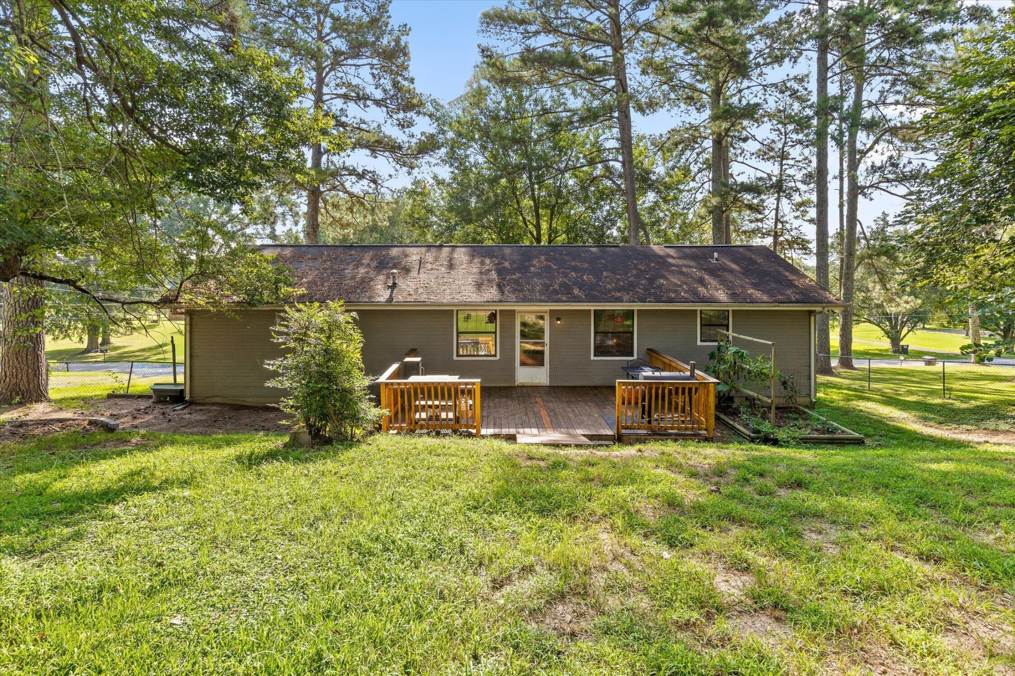 1884 Peavine Road Property Photo 5