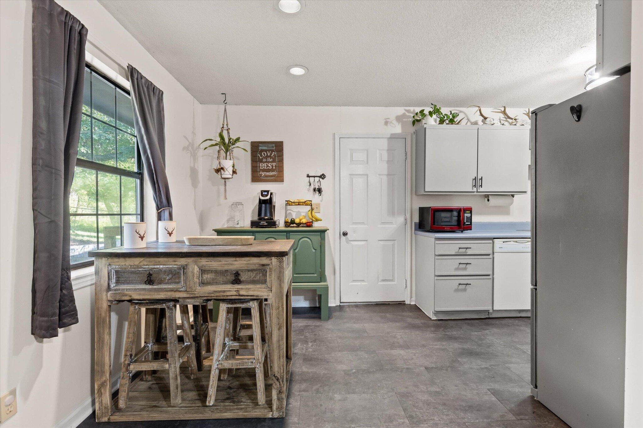 1884 Peavine Road Property Photo 13