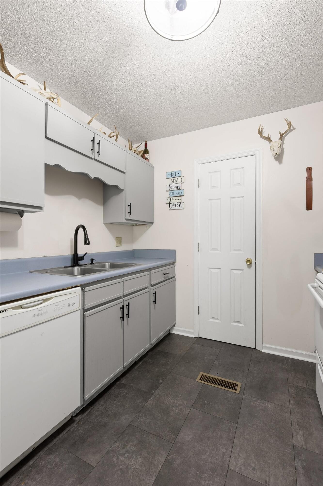 1884 Peavine Road Property Photo 18
