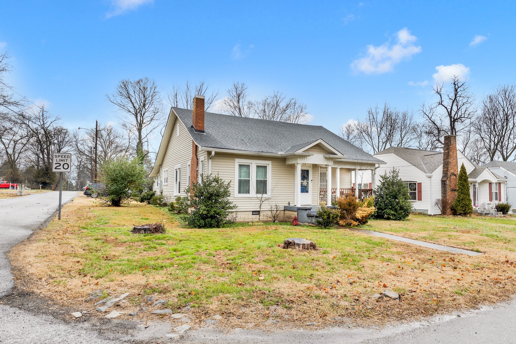 128 W Jackson St