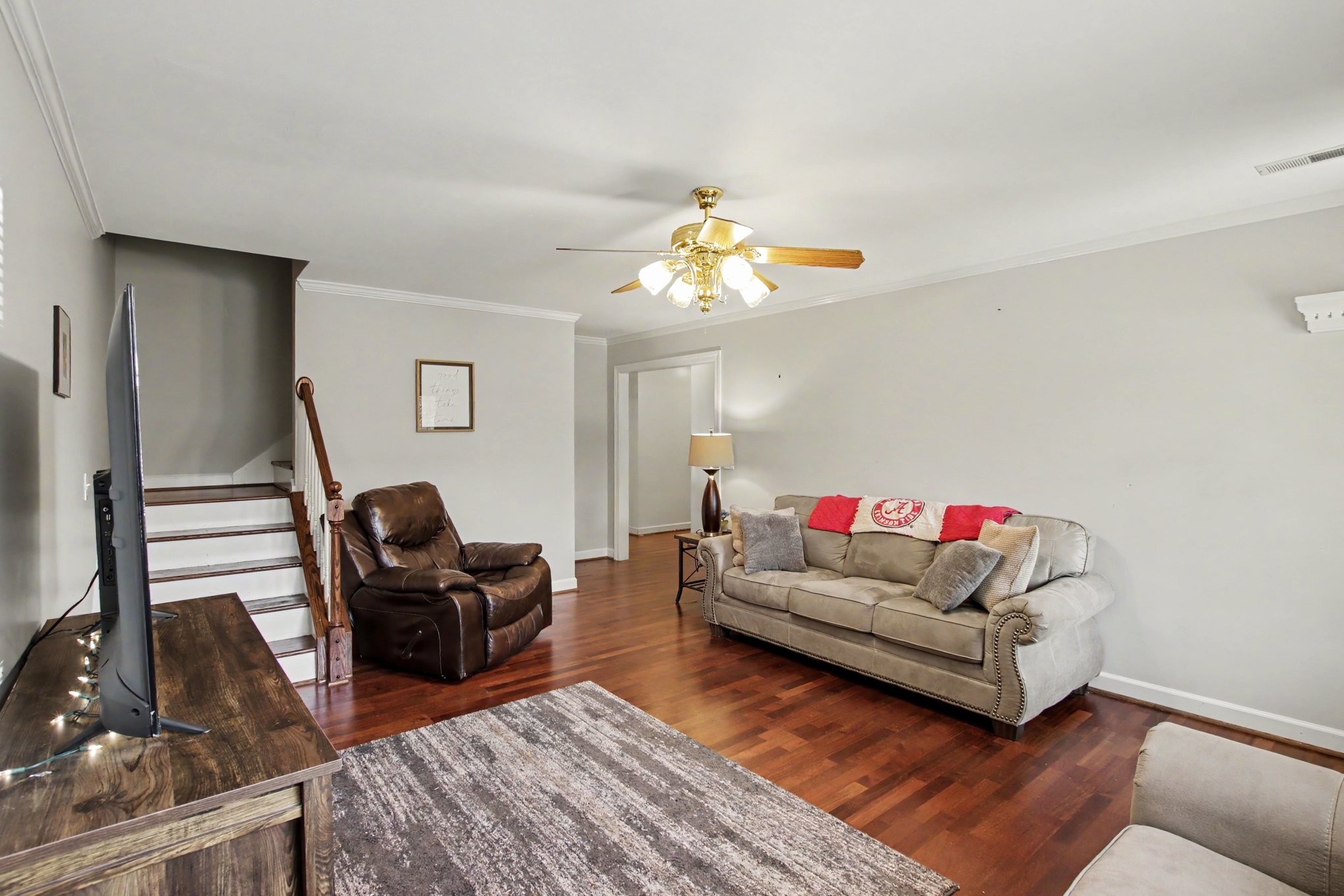 307 Dartford Ct Property Photo 4
