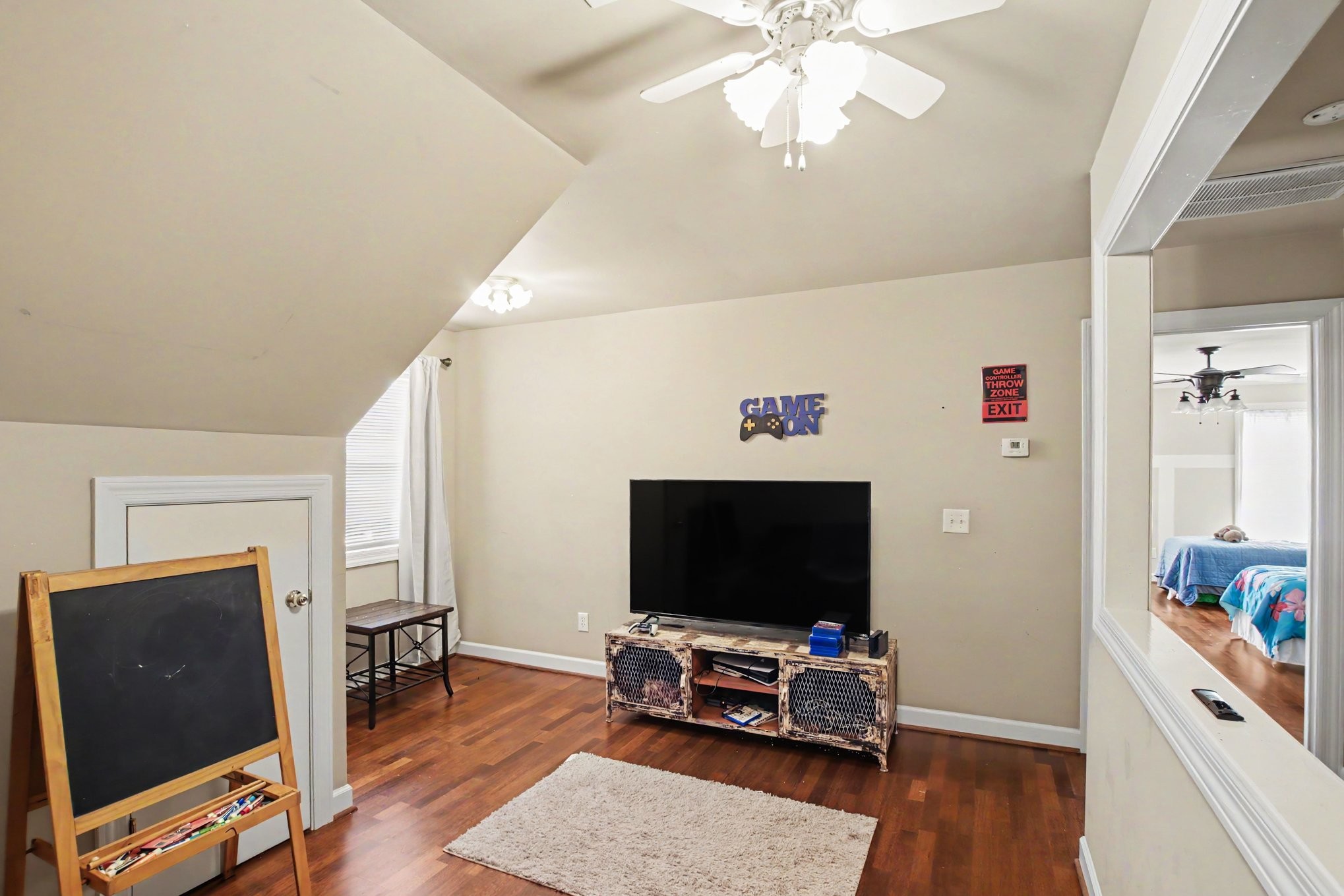 307 Dartford Ct Property Photo 16