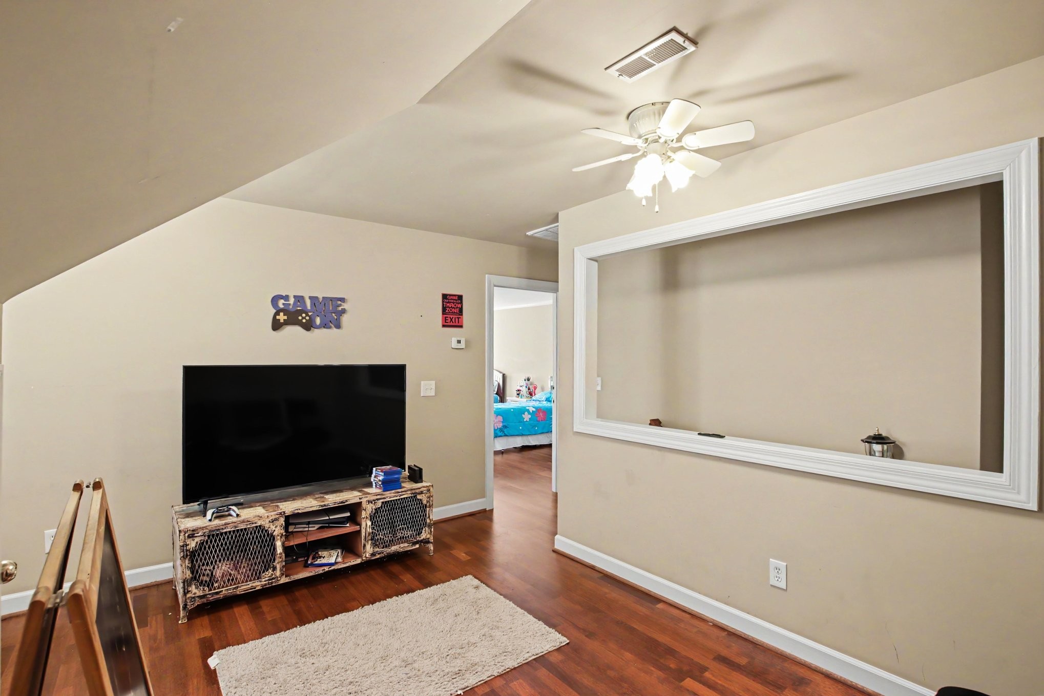 307 Dartford Ct Property Photo 17