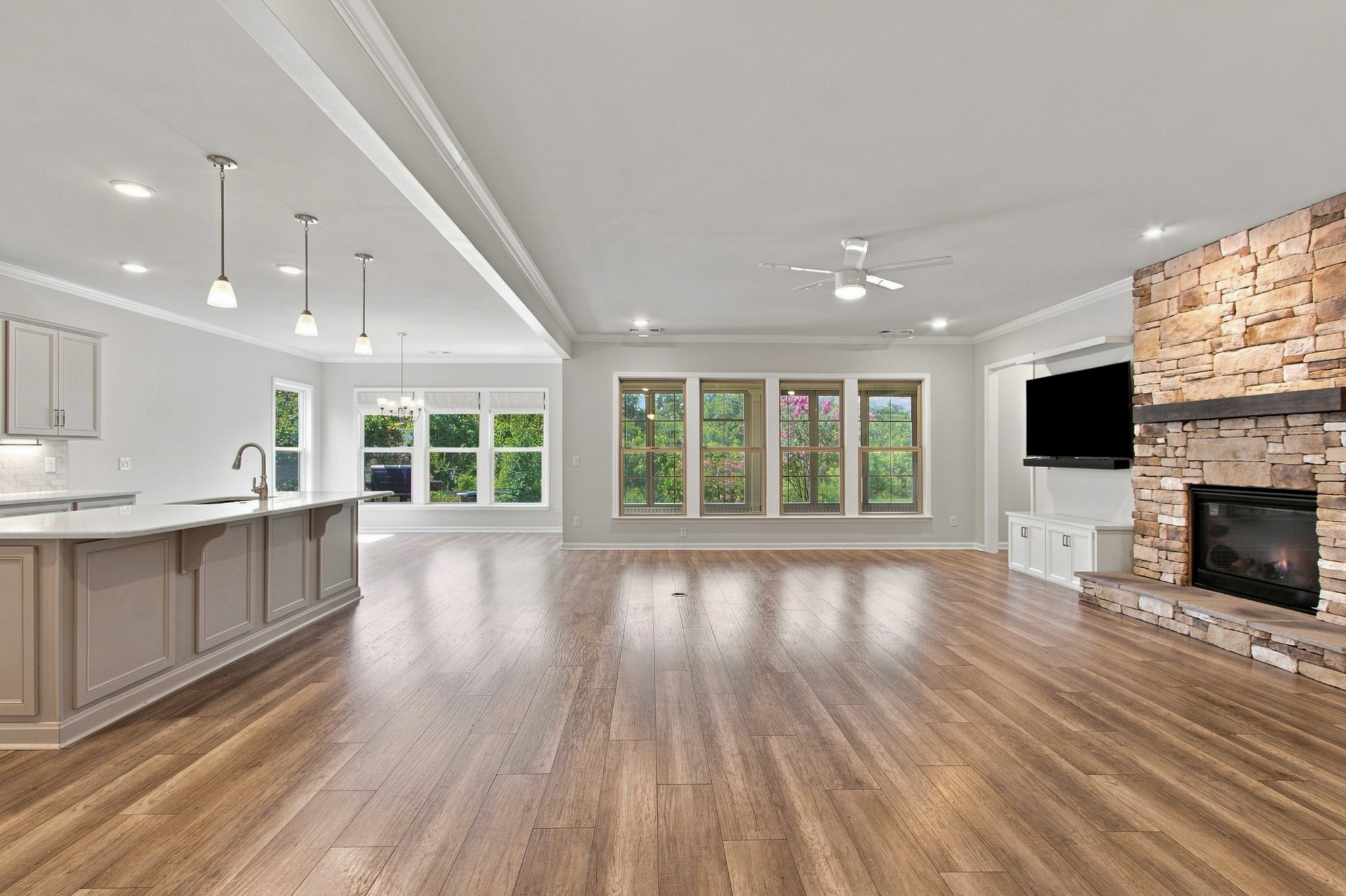 5025 Lincoln Glen Property Photo 9