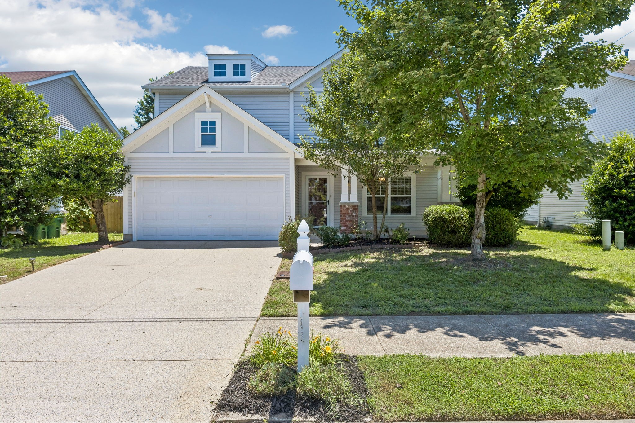 4116 Longfellow Dr Property Photo 1