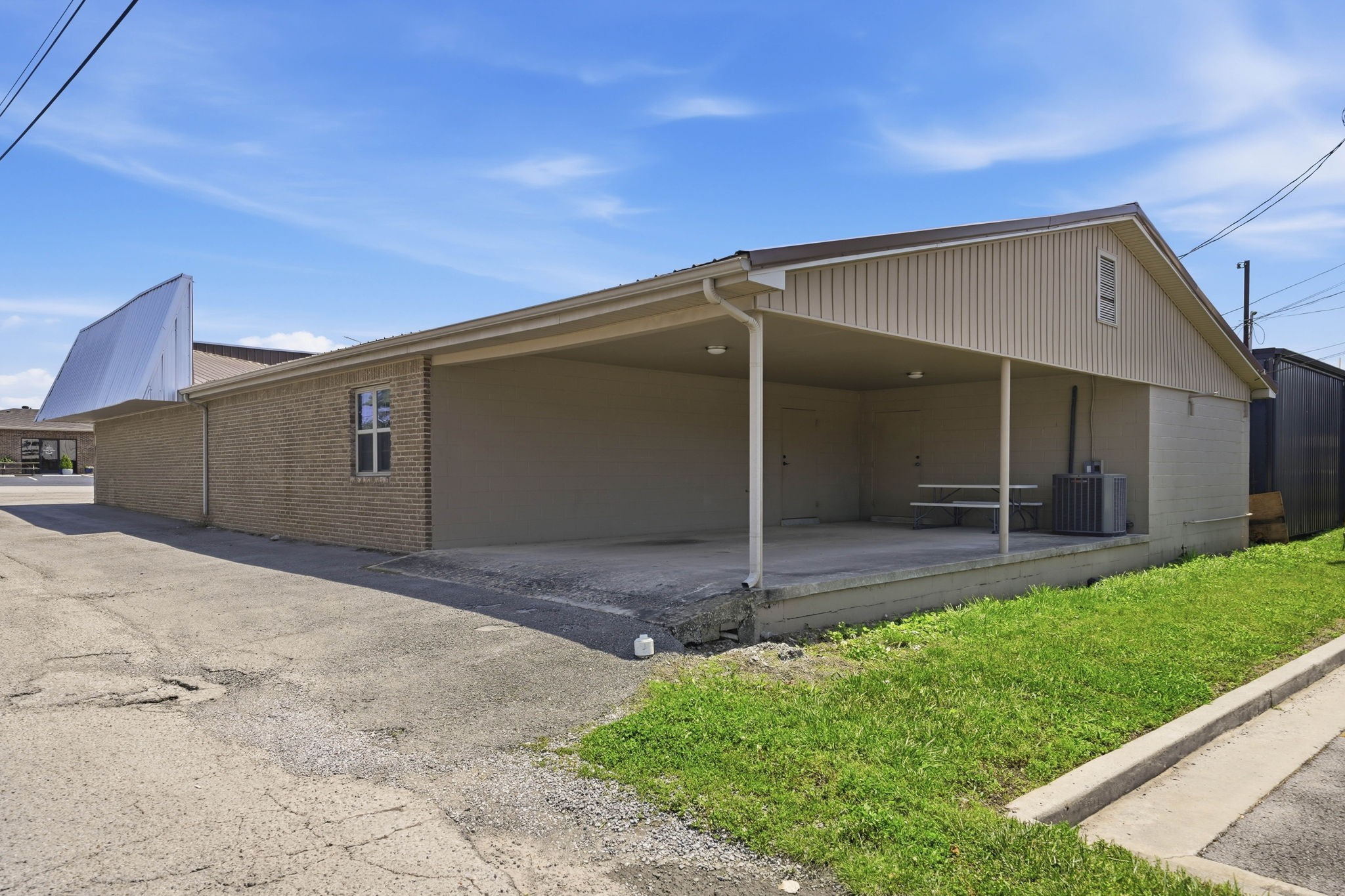 106 Blackwell St Property Photo 40