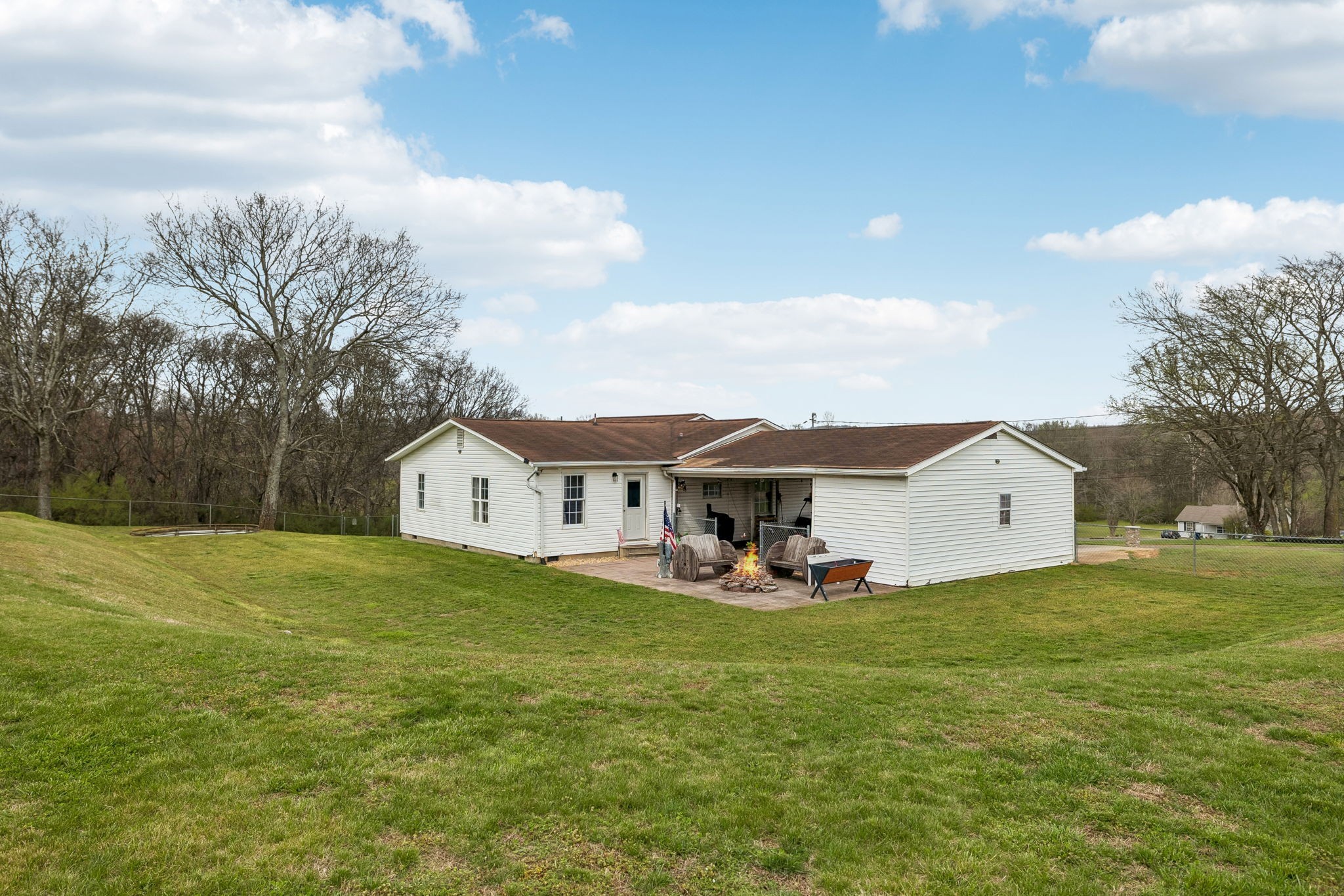 107 Christina Dr Property Photo 39