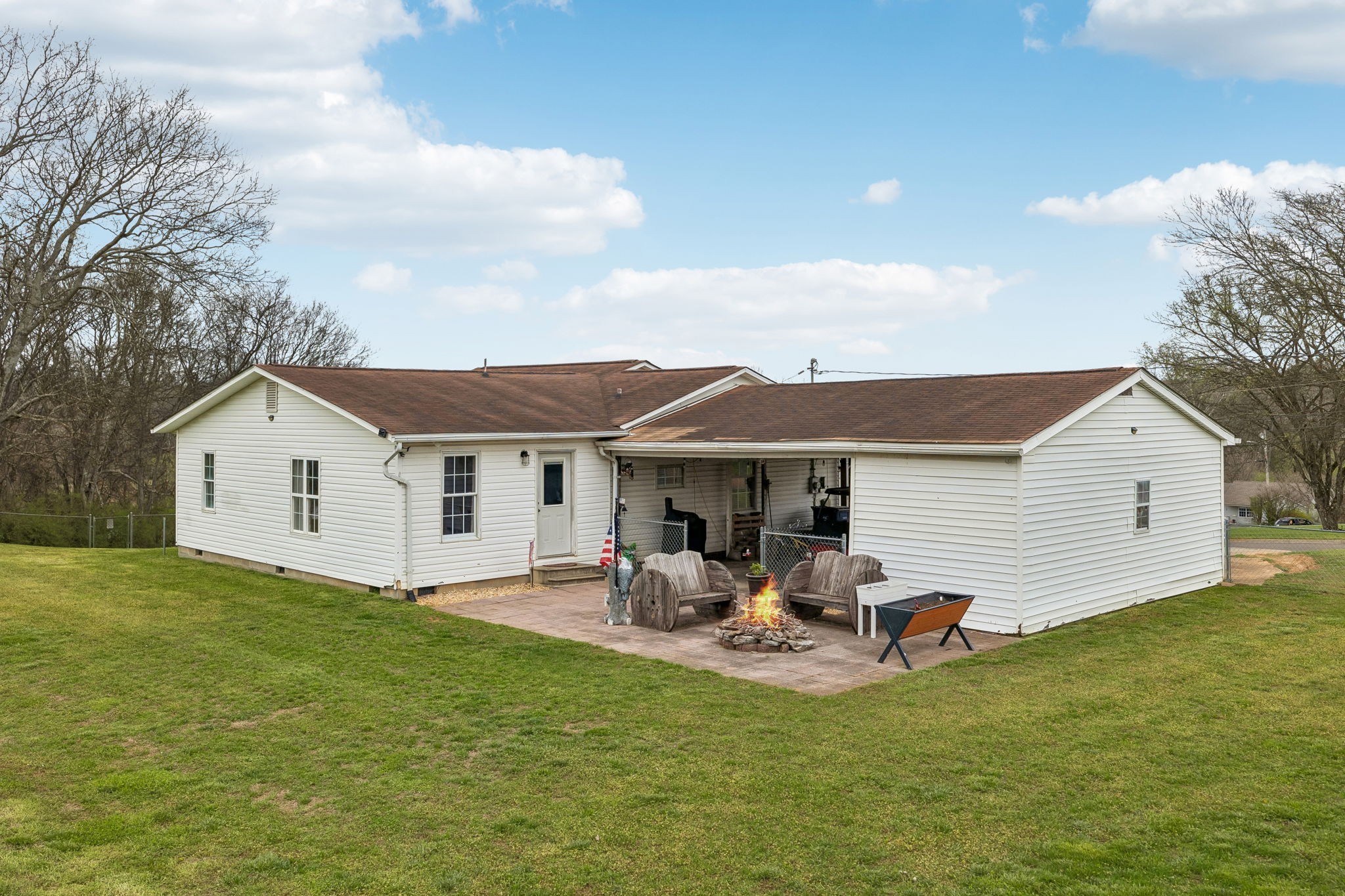 107 Christina Dr Property Photo 41