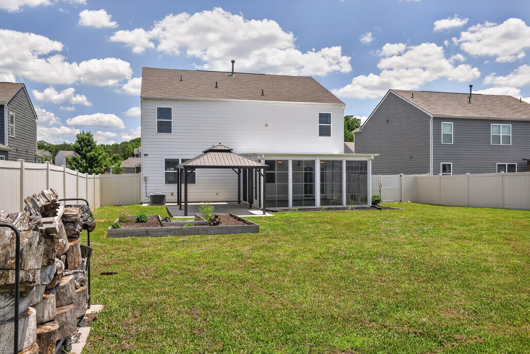122 William Dylan Dr Property Photo 44