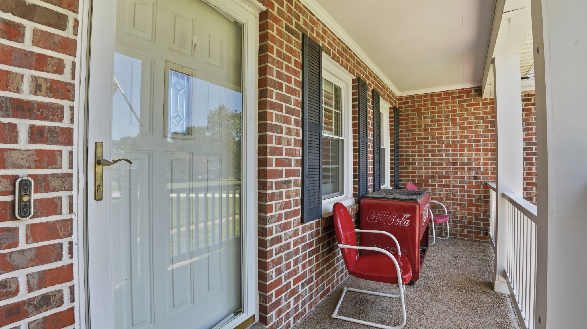 113 Provins Dr Property Photo 8