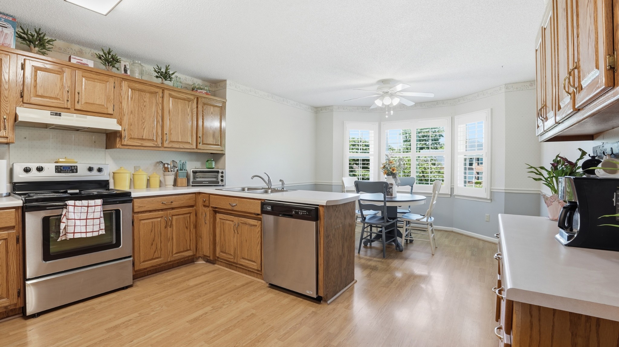 113 Provins Dr Property Photo 13