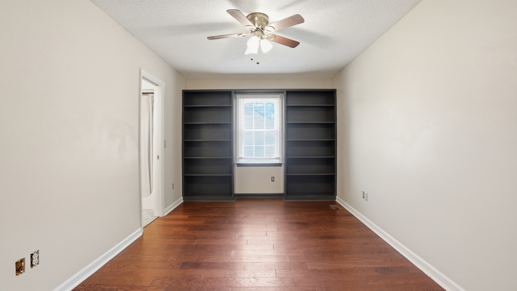 113 Provins Dr Property Photo 21